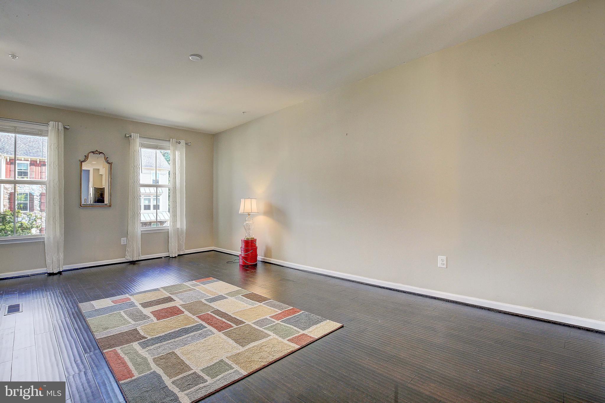 CREEKSIDE VILLAGE AT TANYARD SPRINGS - Residential