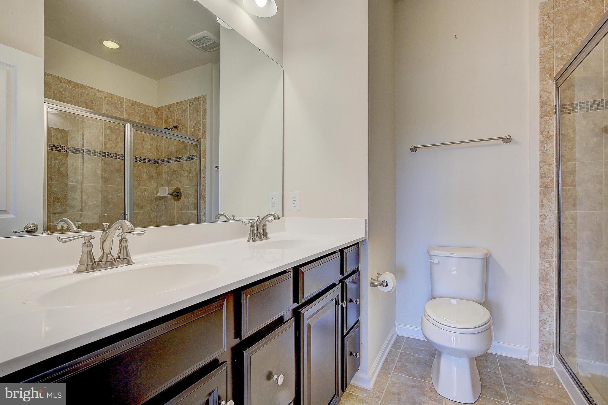 CREEKSIDE VILLAGE AT TANYARD SPRINGS - Residential