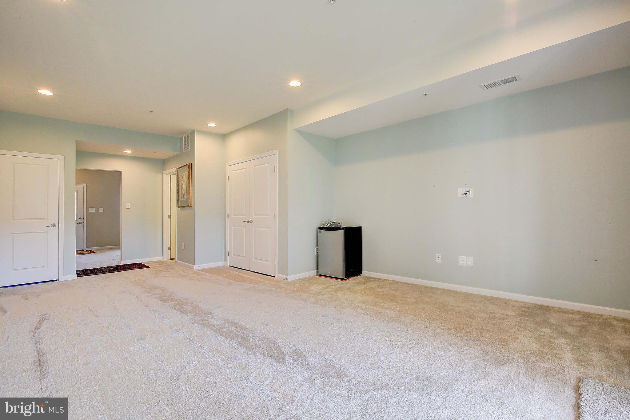 CREEKSIDE VILLAGE AT TANYARD SPRINGS - Residential