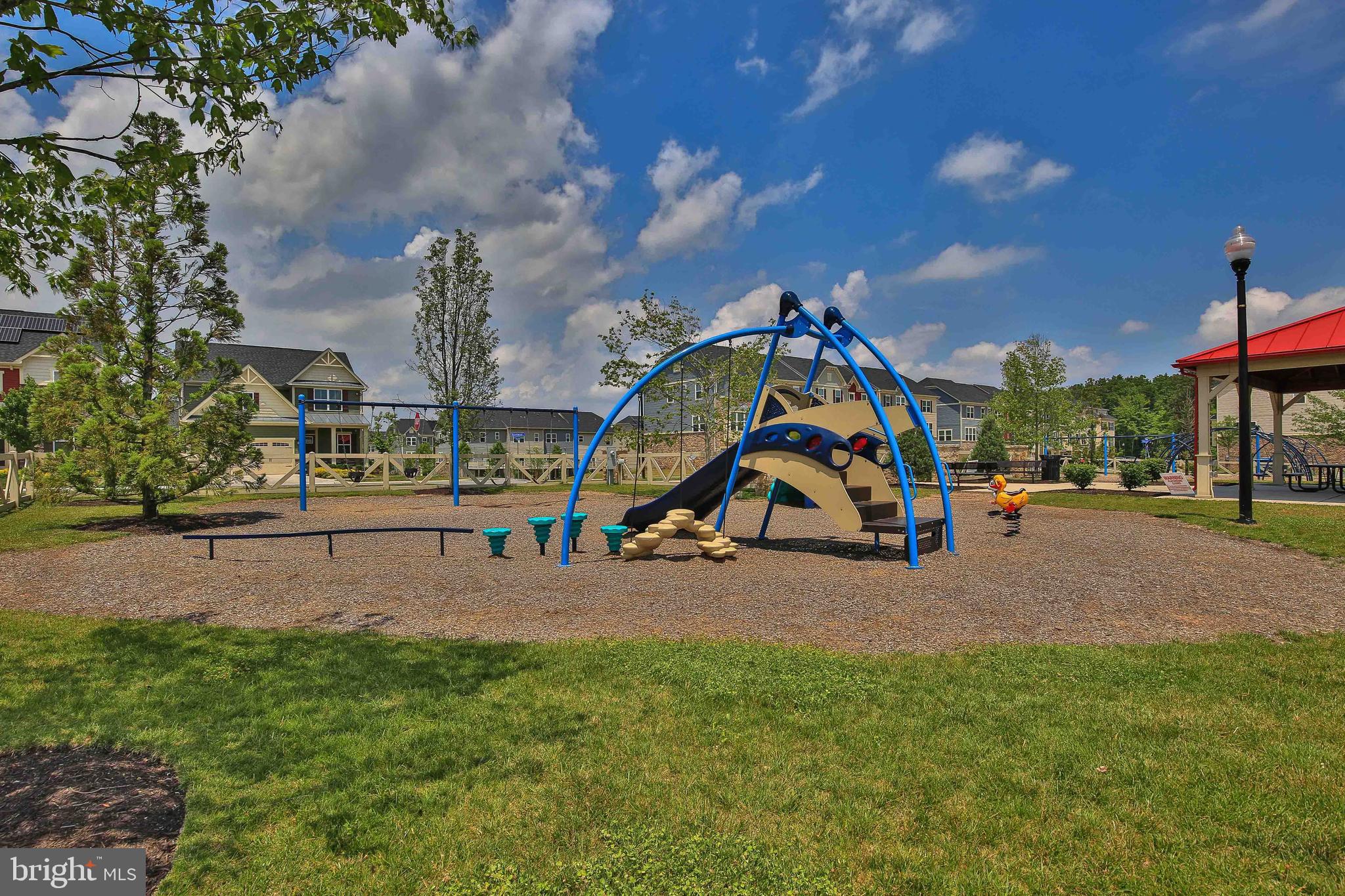 CREEKSIDE VILLAGE AT TANYARD SPRINGS - Residential