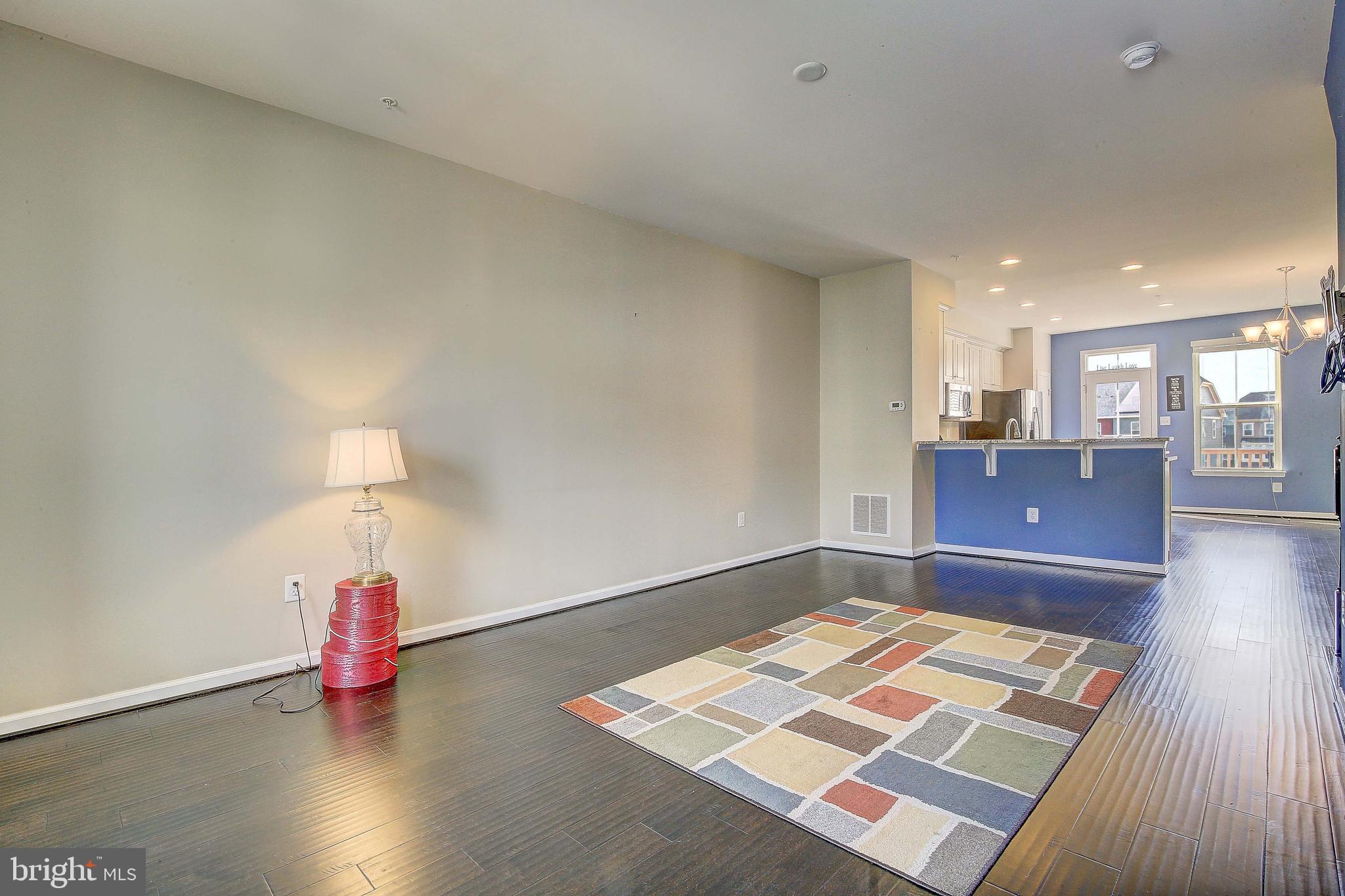 CREEKSIDE VILLAGE AT TANYARD SPRINGS - Residential