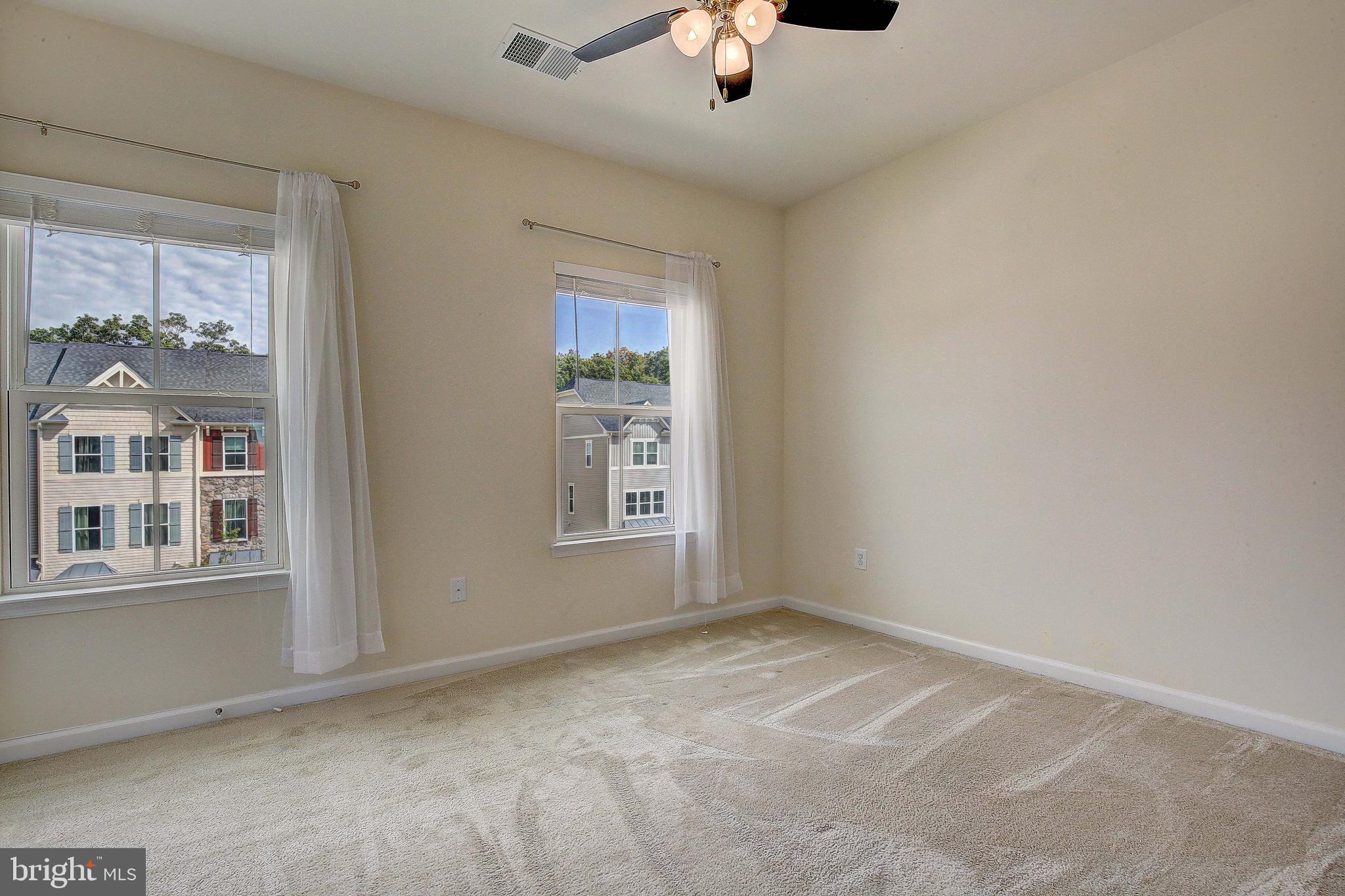 CREEKSIDE VILLAGE AT TANYARD SPRINGS - Residential