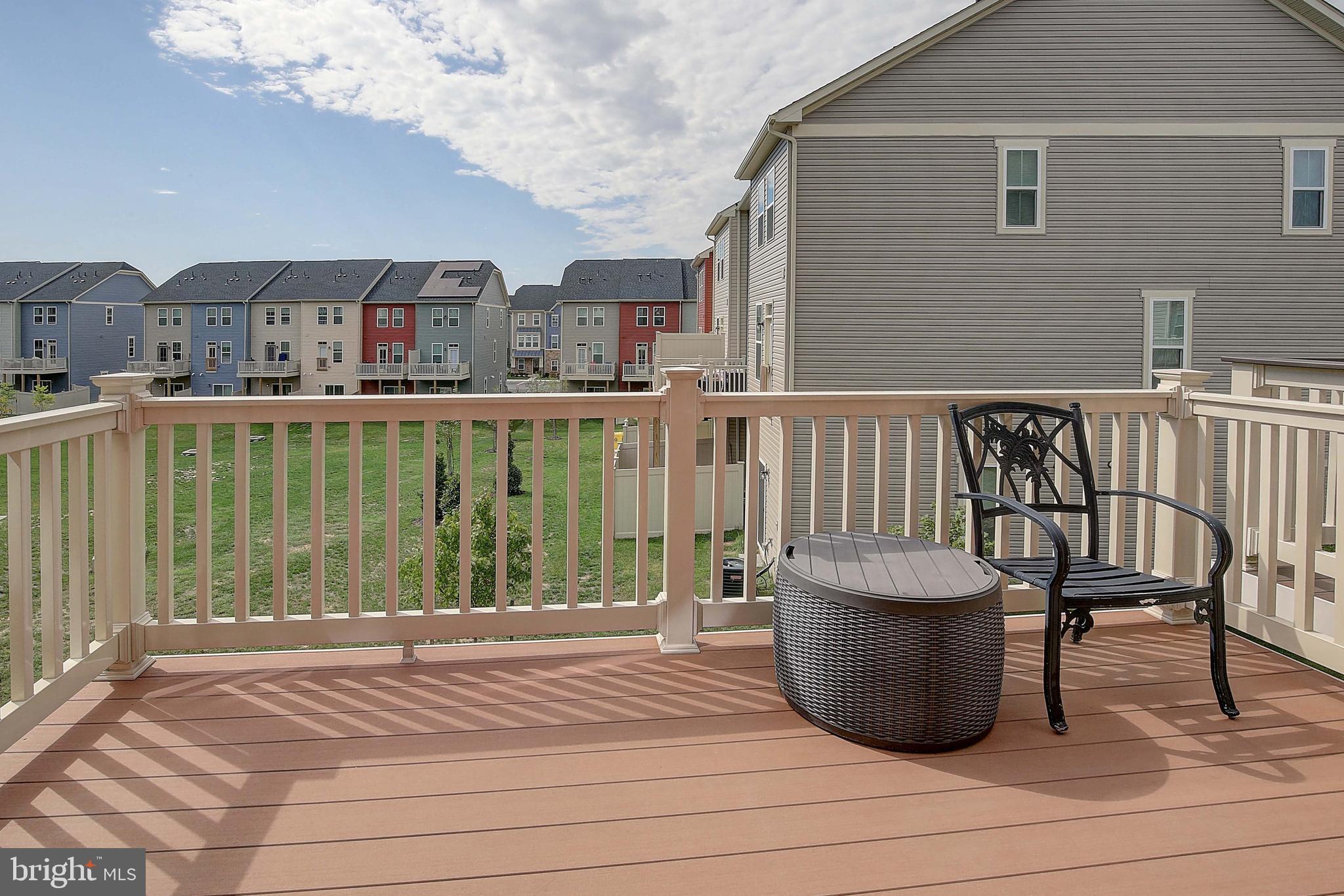 CREEKSIDE VILLAGE AT TANYARD SPRINGS - Residential