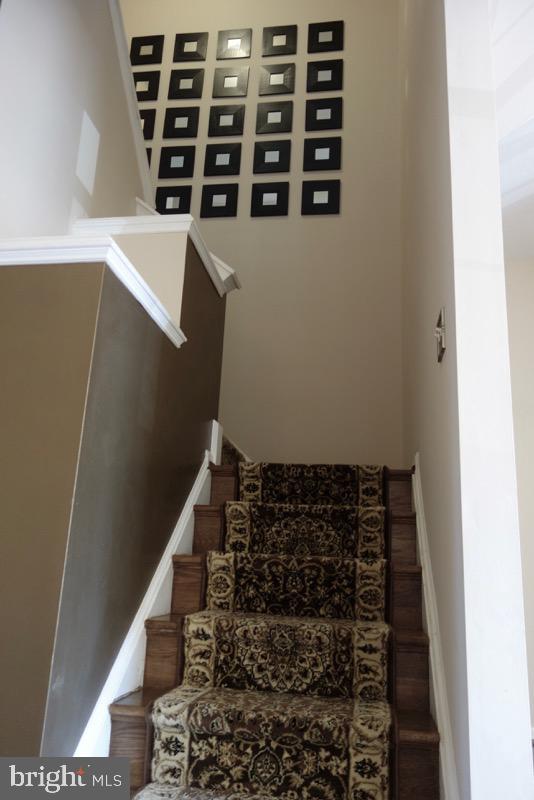 SUGARLAND OAKS - Residential Lease