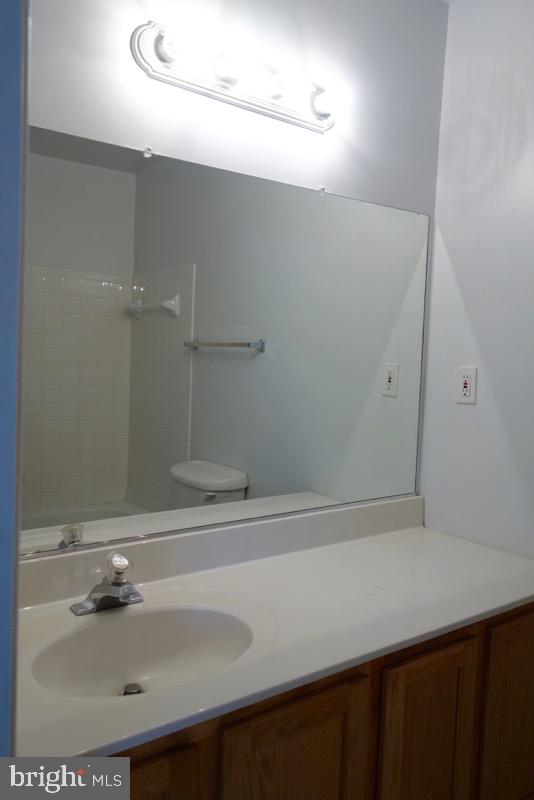 SUGARLAND OAKS - Residential Lease