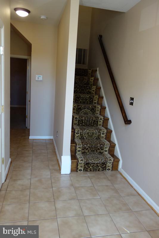 SUGARLAND OAKS - Residential Lease