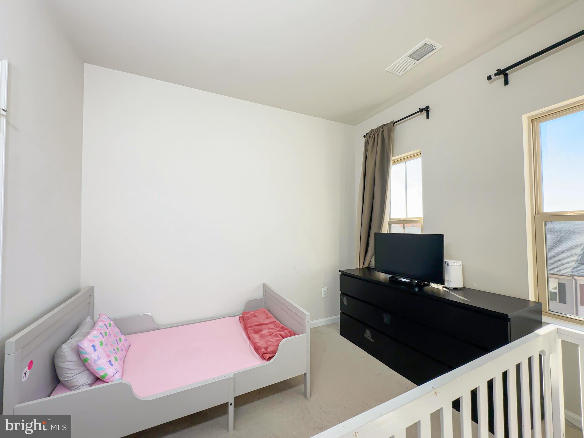 PARKSIDE - Residential Lease