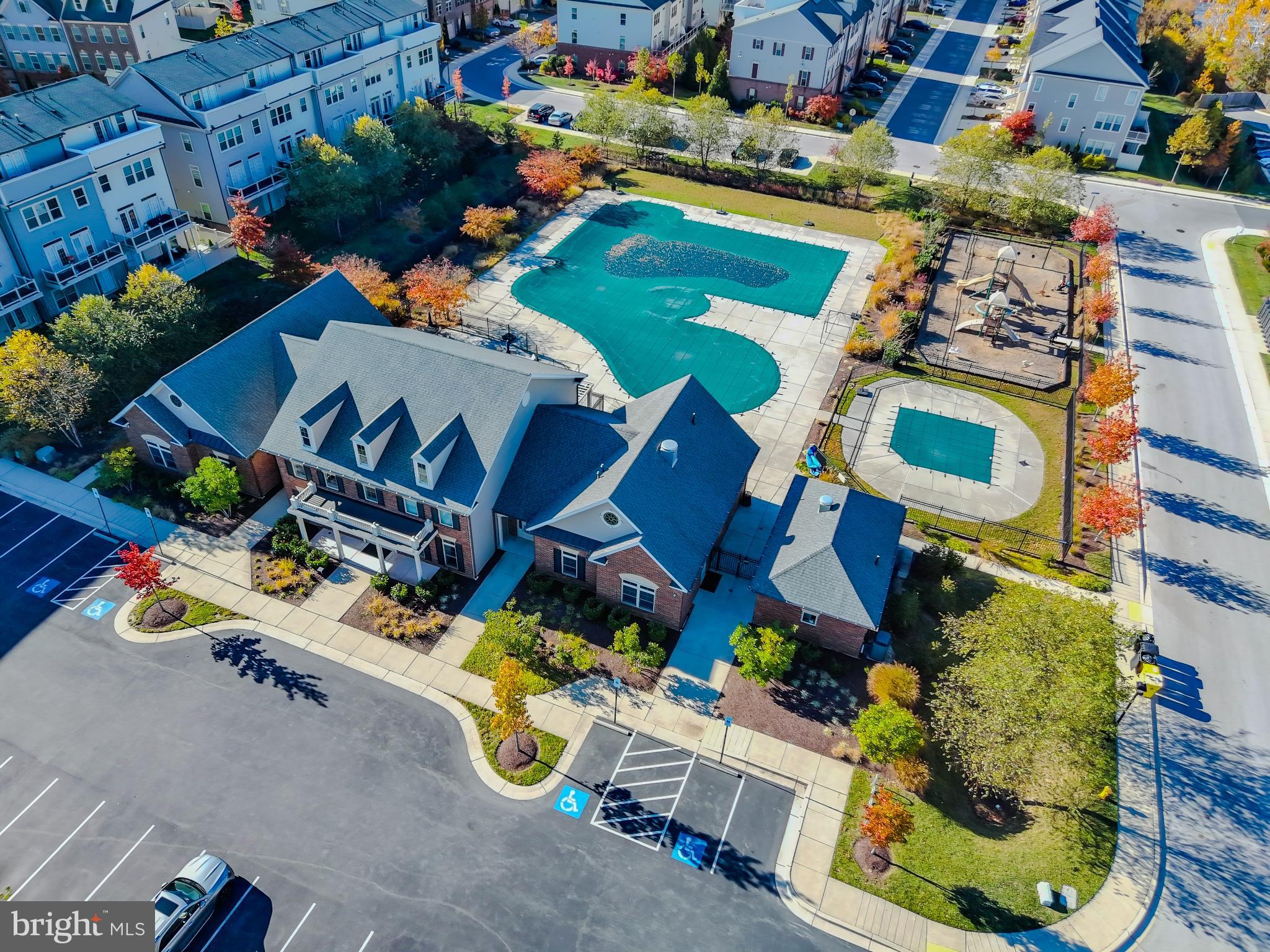 PARKSIDE - Residential Lease