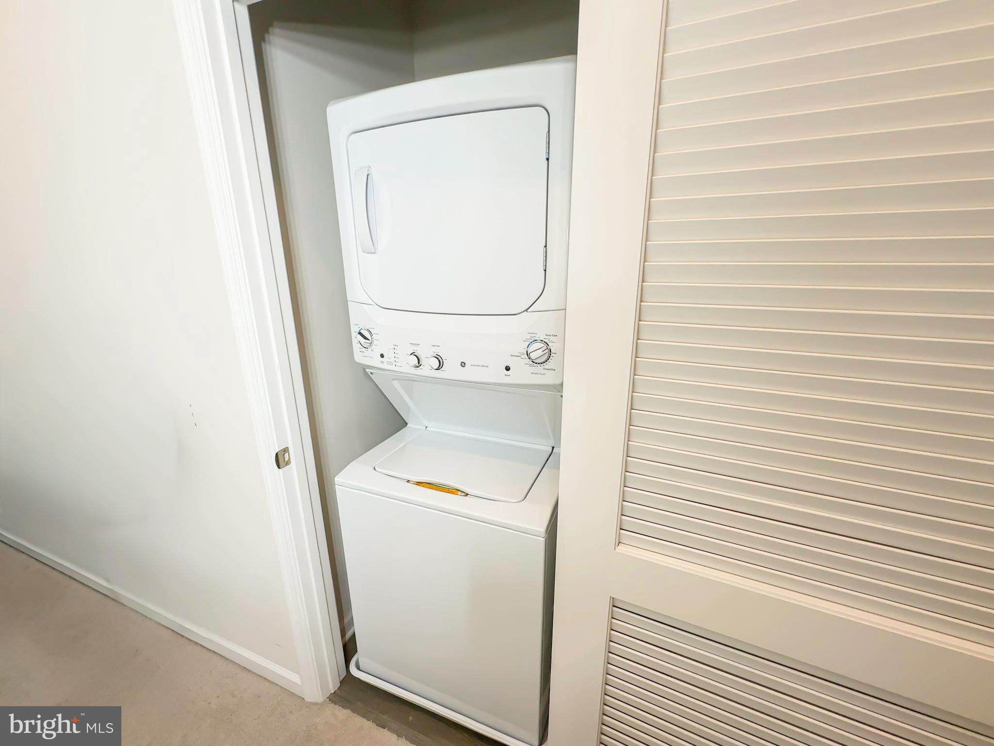 PARKSIDE - Residential Lease