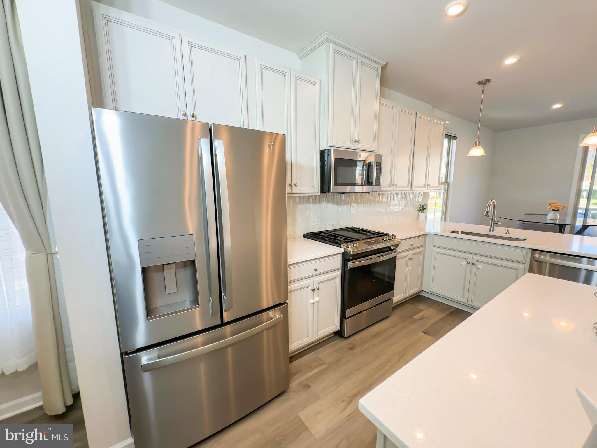 PARKSIDE - Residential Lease