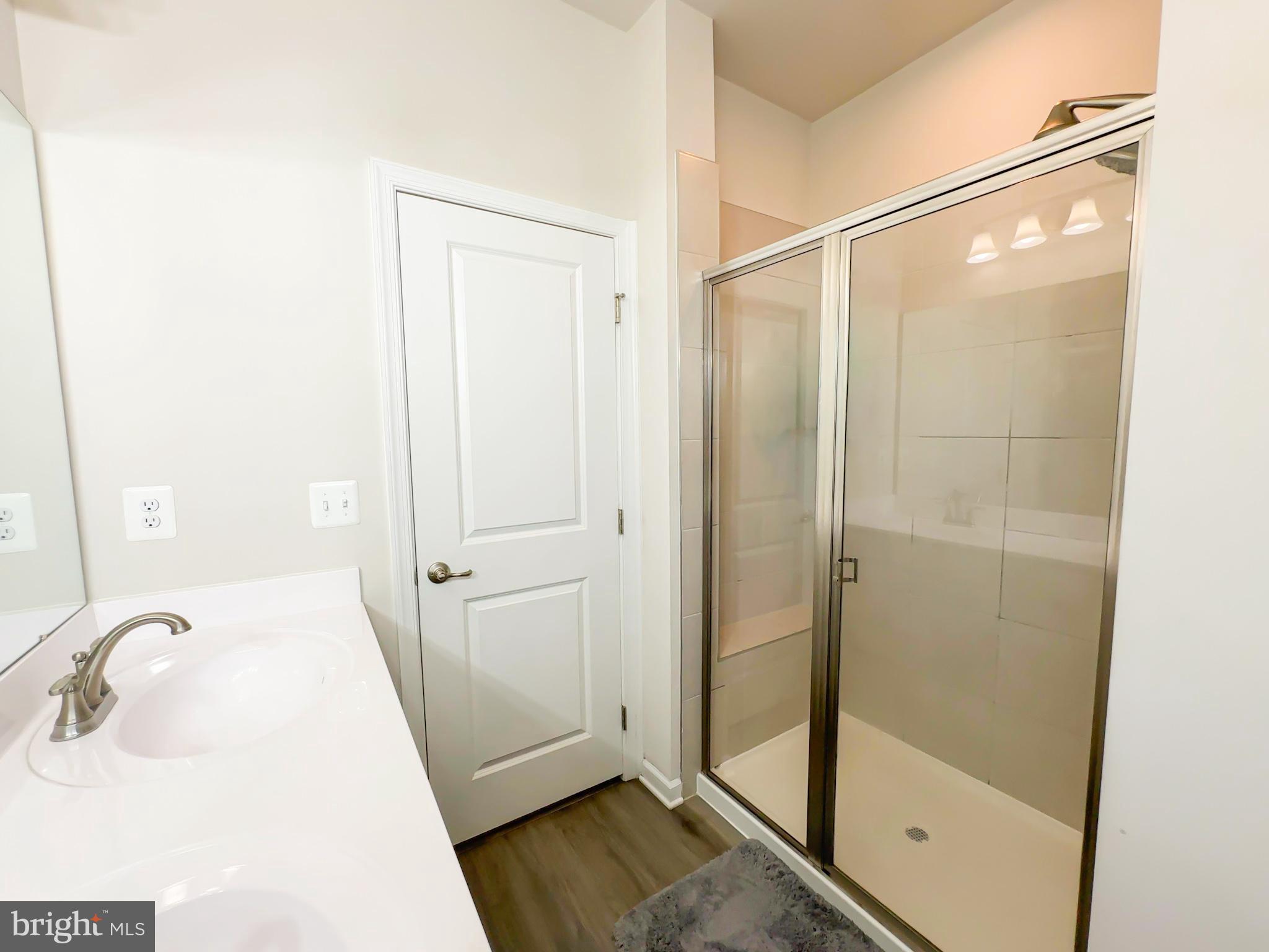 PARKSIDE - Residential Lease