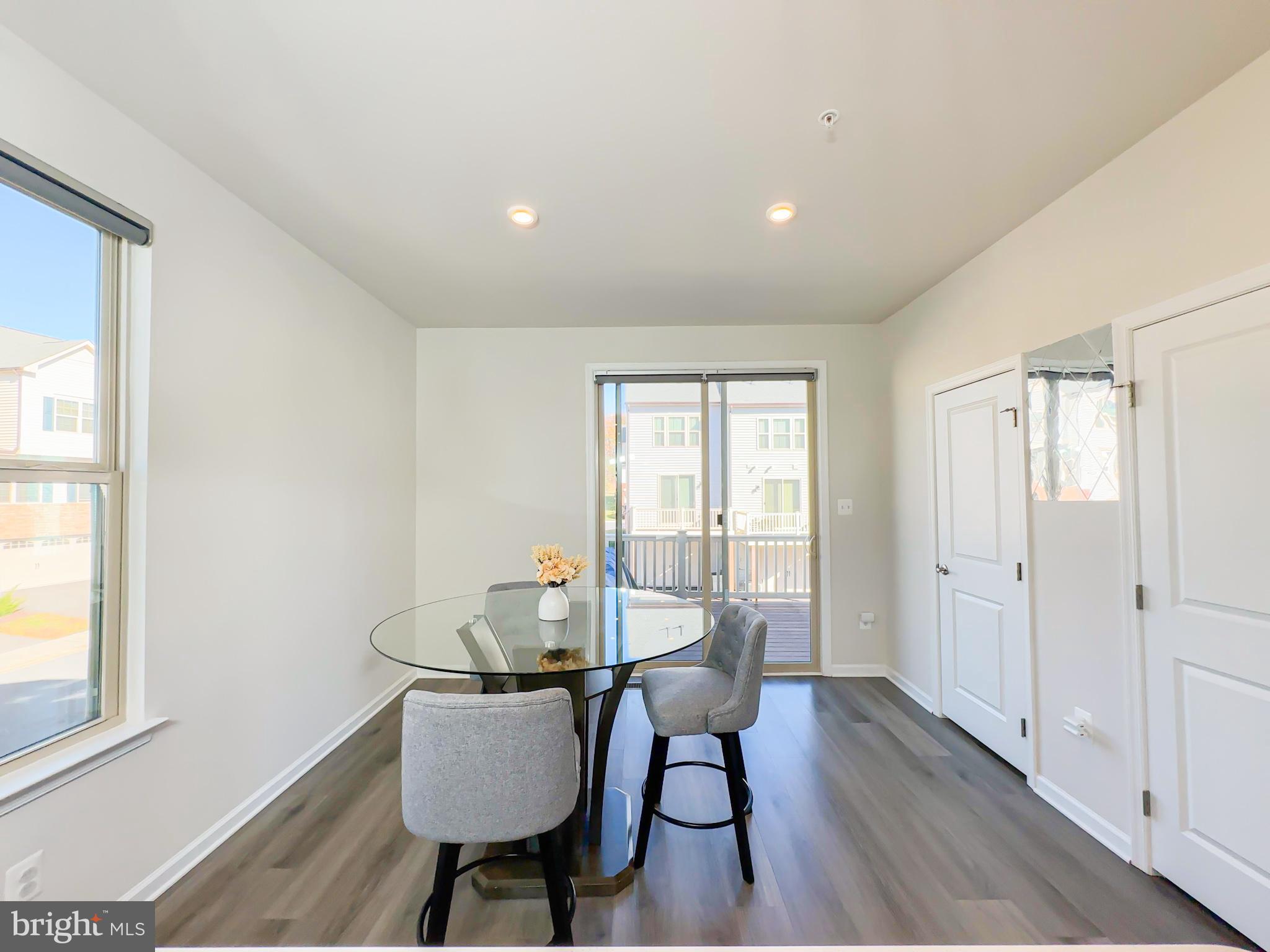 PARKSIDE - Residential Lease