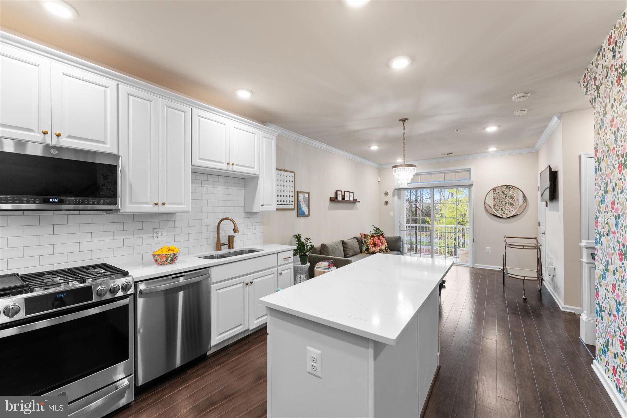 RIDGES AT LOUDOUN VALLEY - Residential