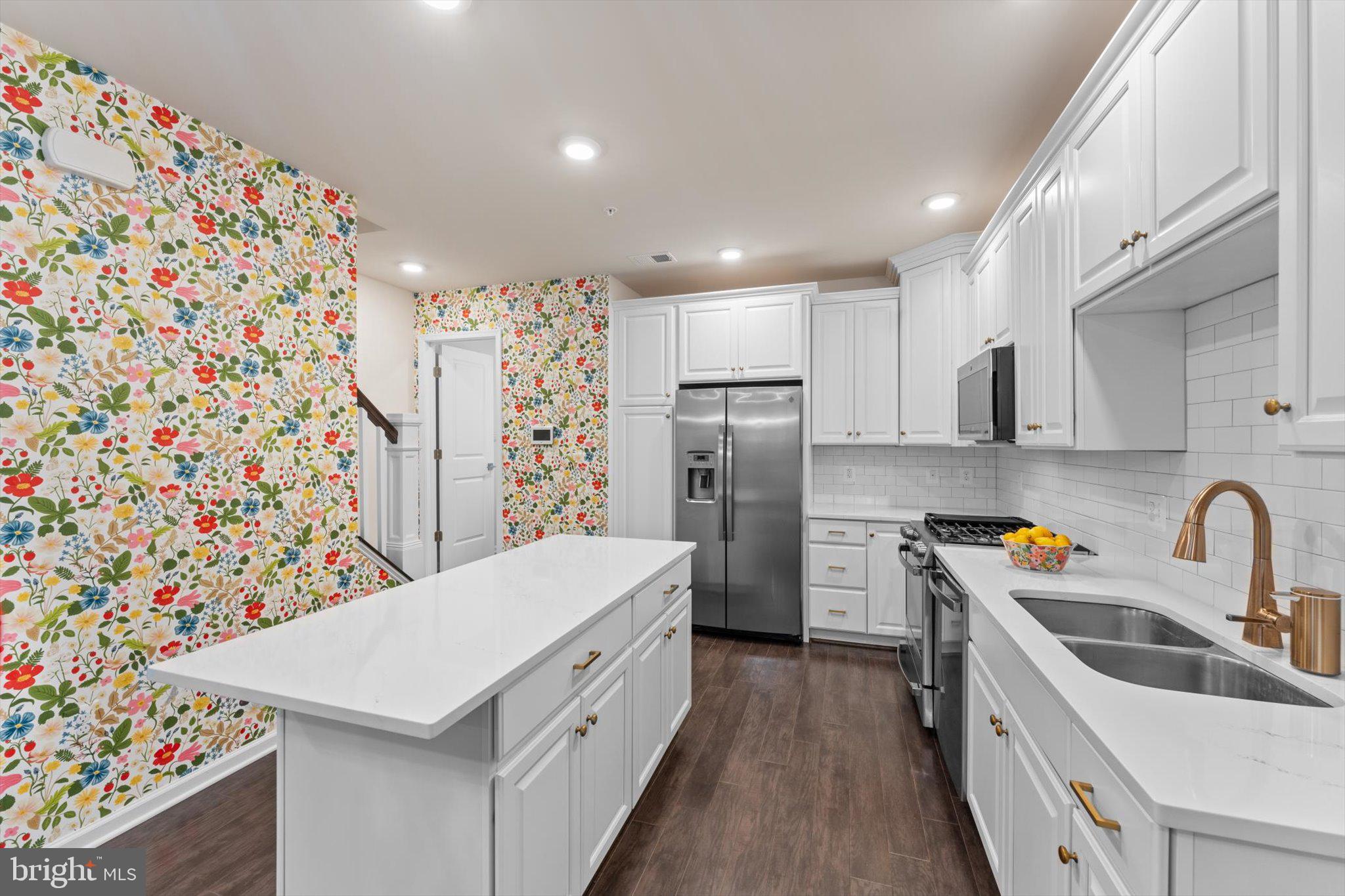 RIDGES AT LOUDOUN VALLEY - Residential