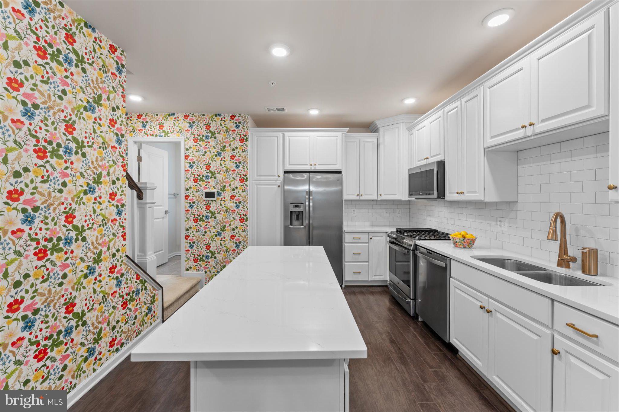 RIDGES AT LOUDOUN VALLEY - Residential