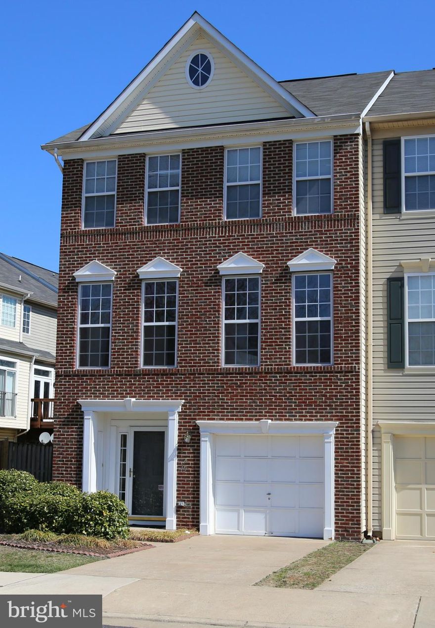 BEAUTIFUL END UNIT TOWNHOME W/GARAGE! Bright & cheerful 3 level, 3BR home boasts lots of windows, gleaming wood floors on main level, eat-in kit, nice deck w/stairs to back yard, 2 gas FP's, & lower level fam rm w/glass doors to fenced back yard. 2 full BA & 2 1/2 BA. Close to shops, restaurants & commuter routes. Community amenities included outdoor pool & tennis court. Avail Today!
