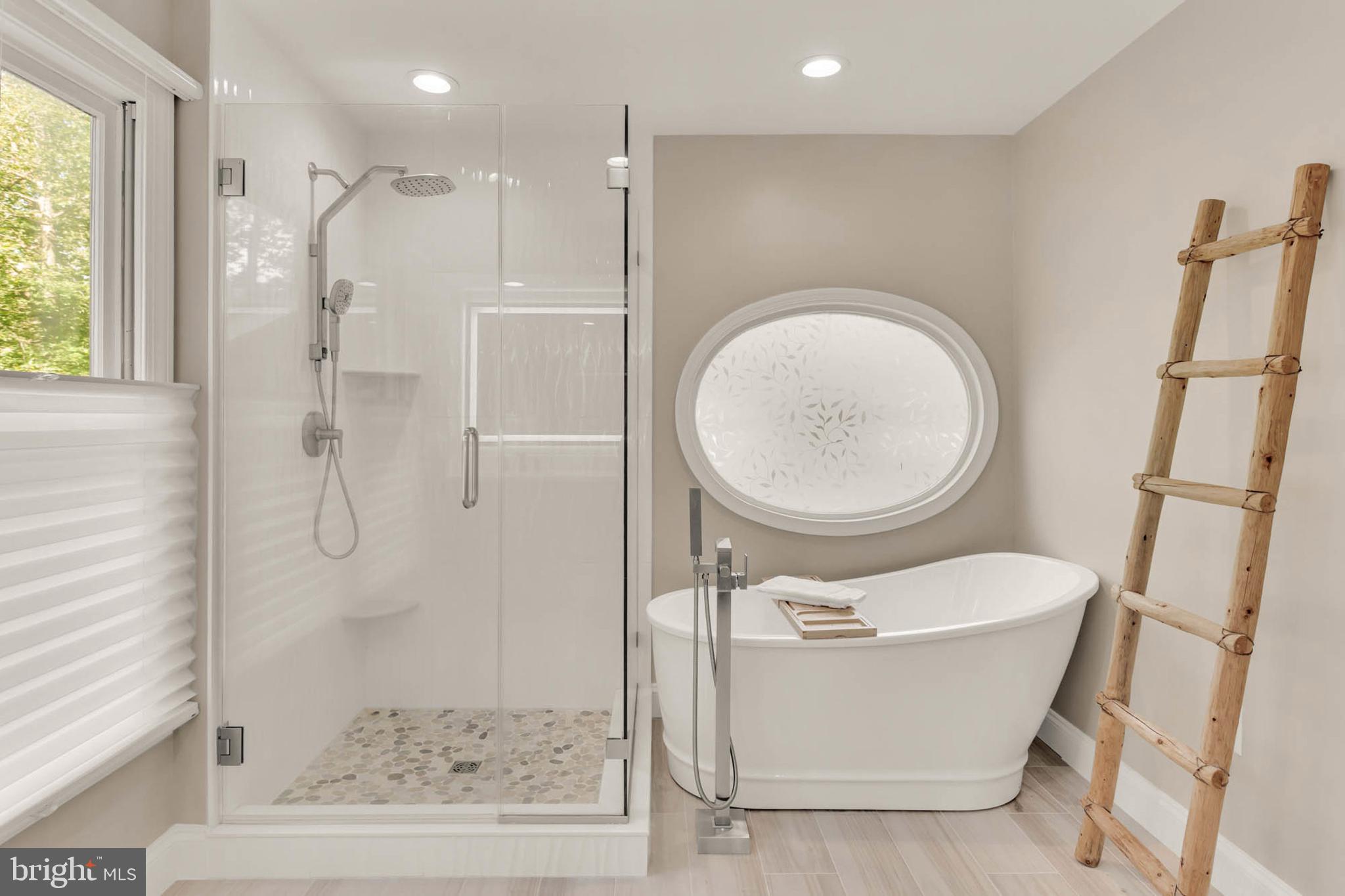 VALLEY GATE - Residential