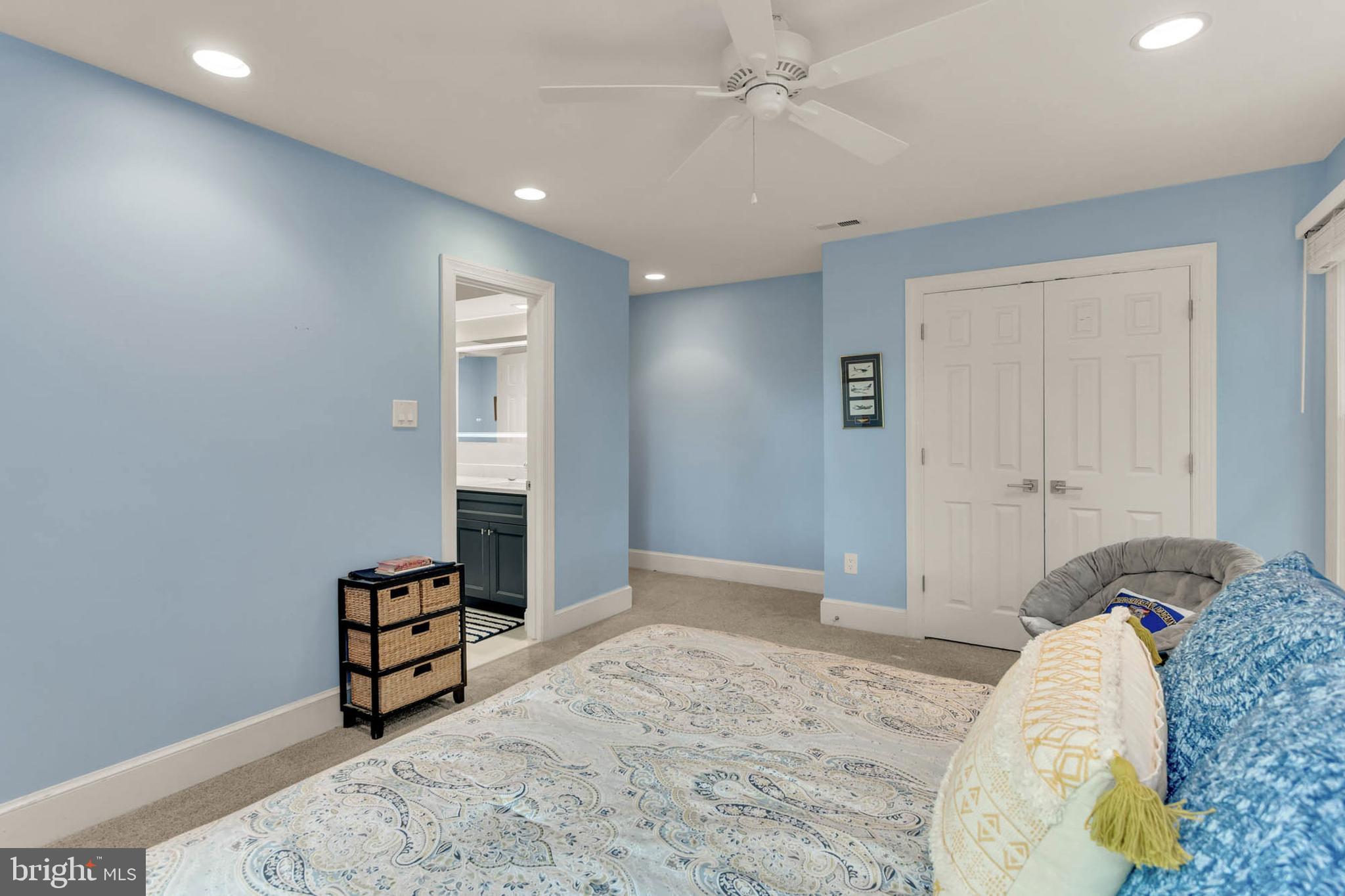 VALLEY GATE - Residential