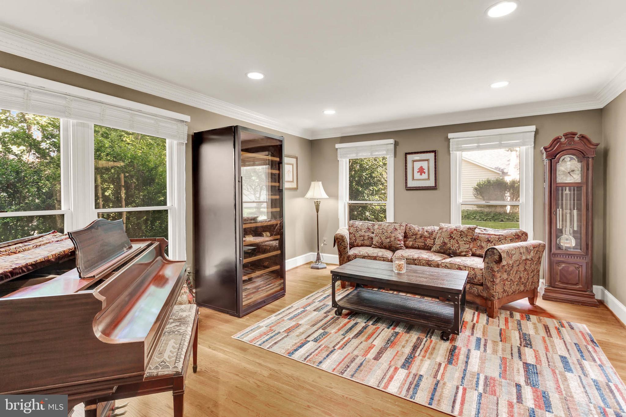 VALLEY GATE - Residential