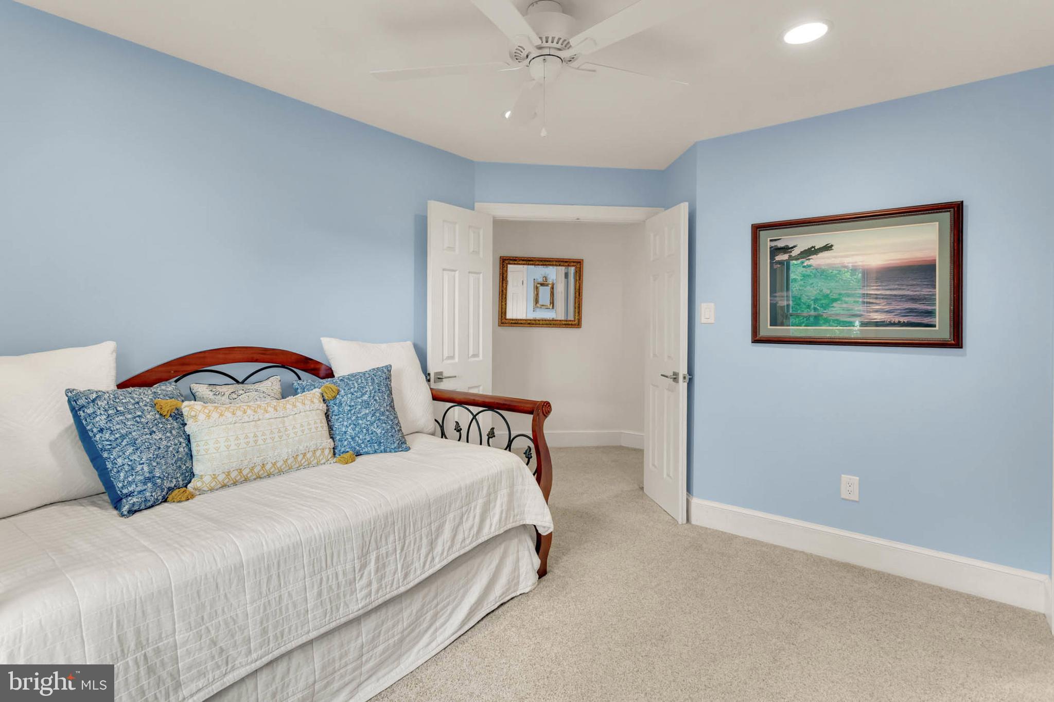 VALLEY GATE - Residential