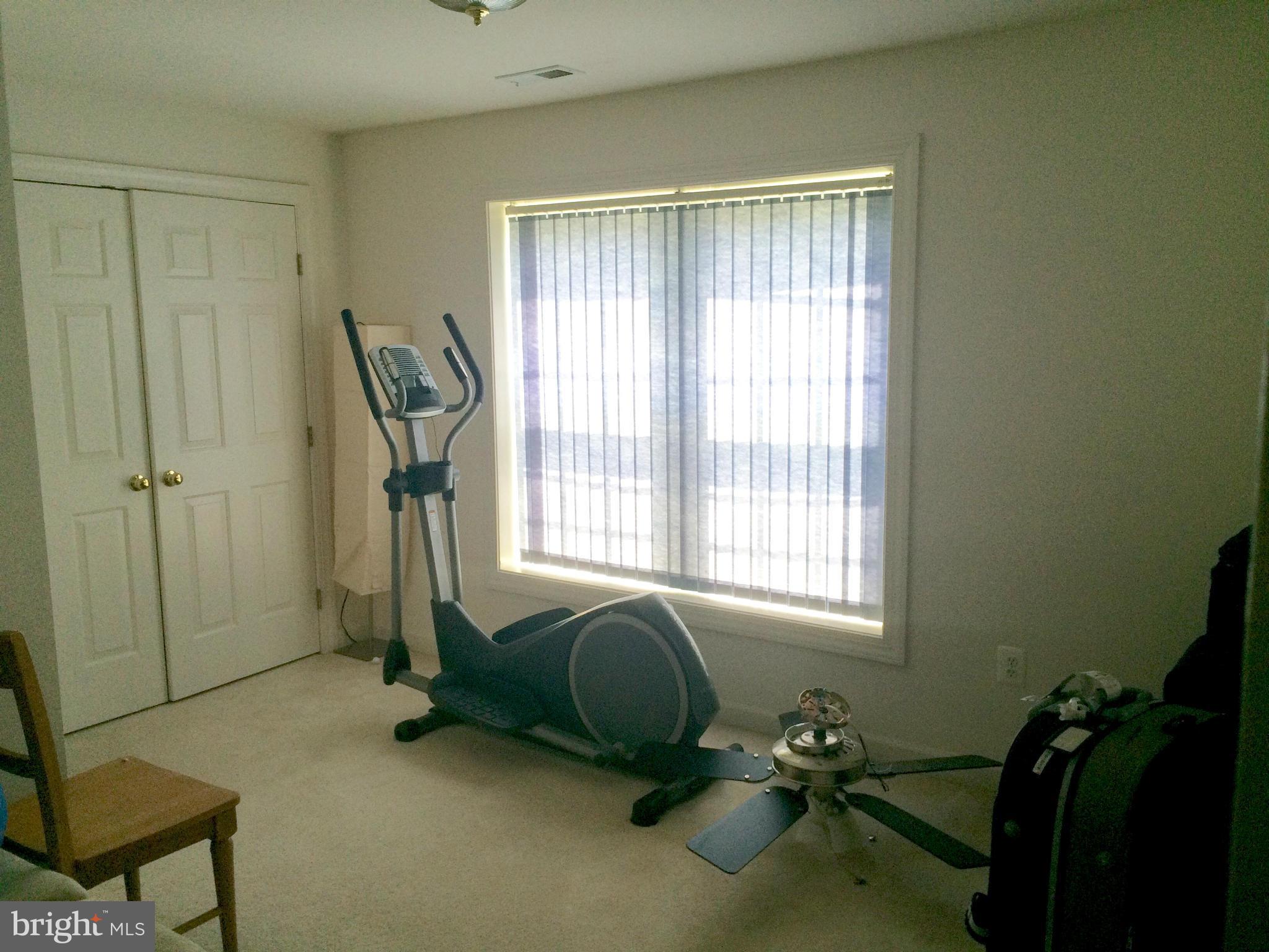 PINEY GLEN VILLAGE - Residential Lease