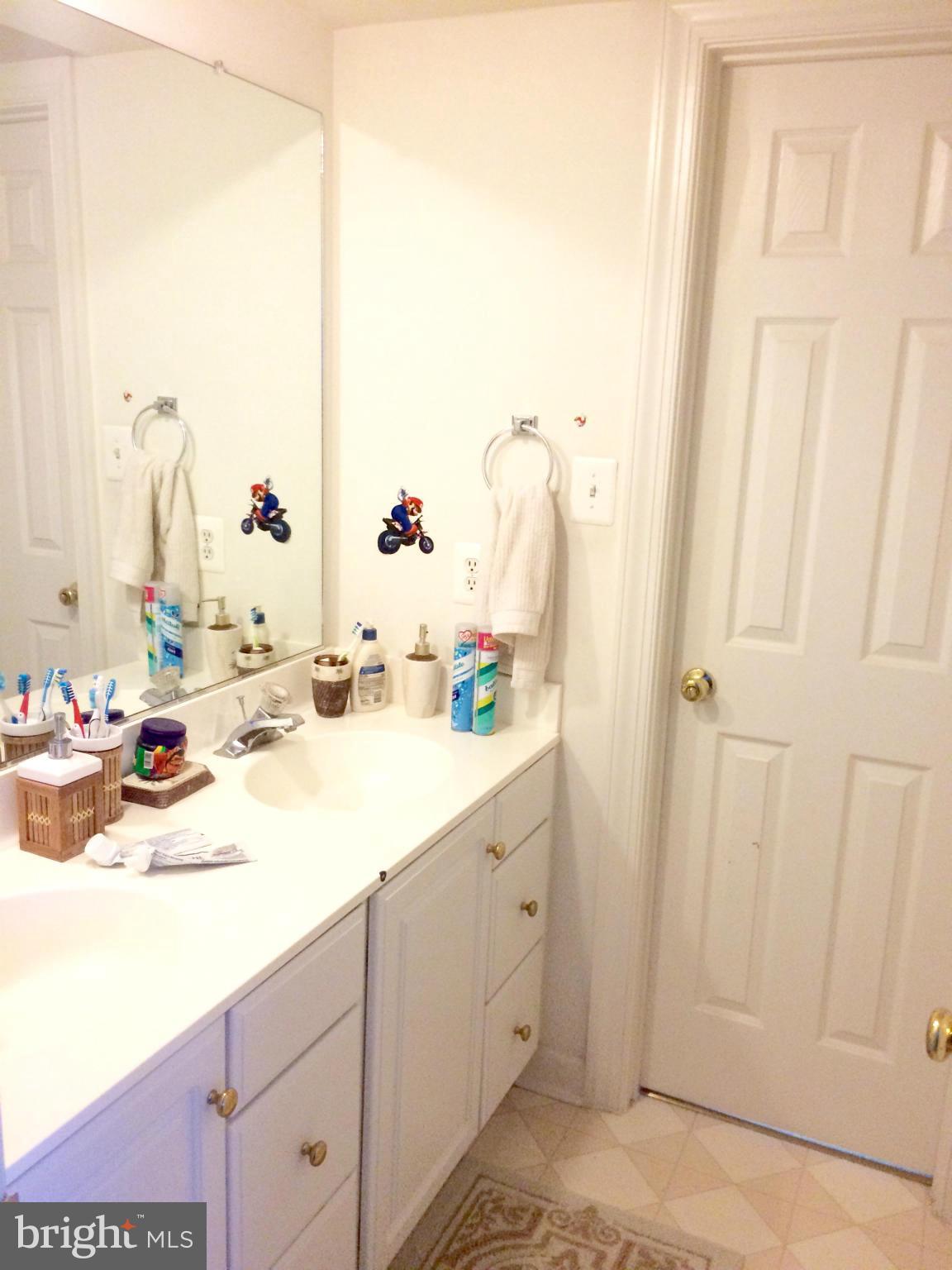 PINEY GLEN VILLAGE - Residential Lease