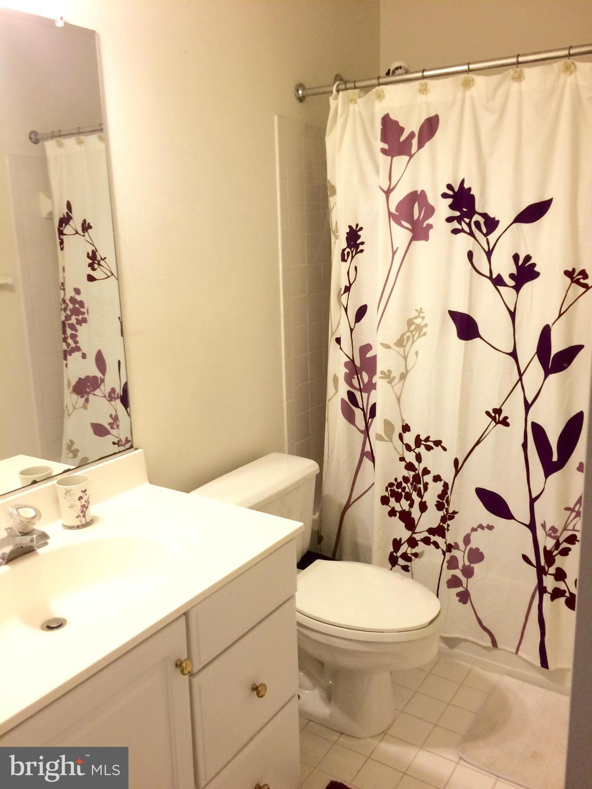 PINEY GLEN VILLAGE - Residential Lease