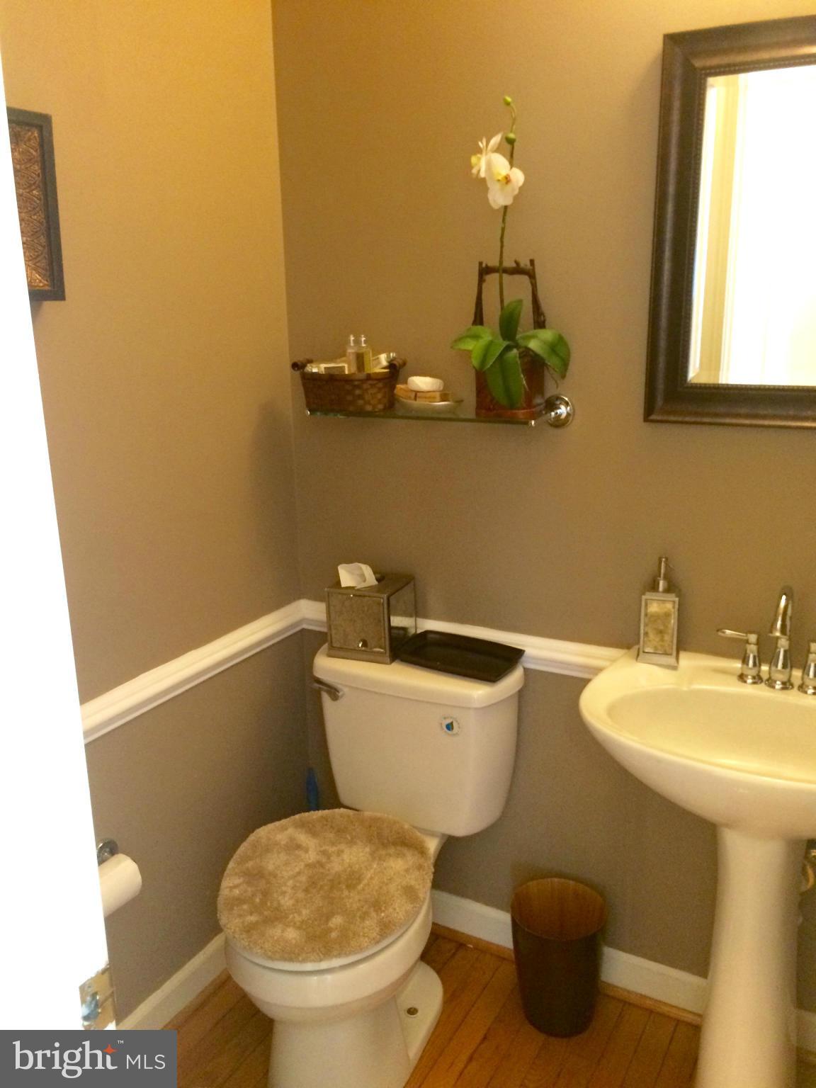 PINEY GLEN VILLAGE - Residential Lease