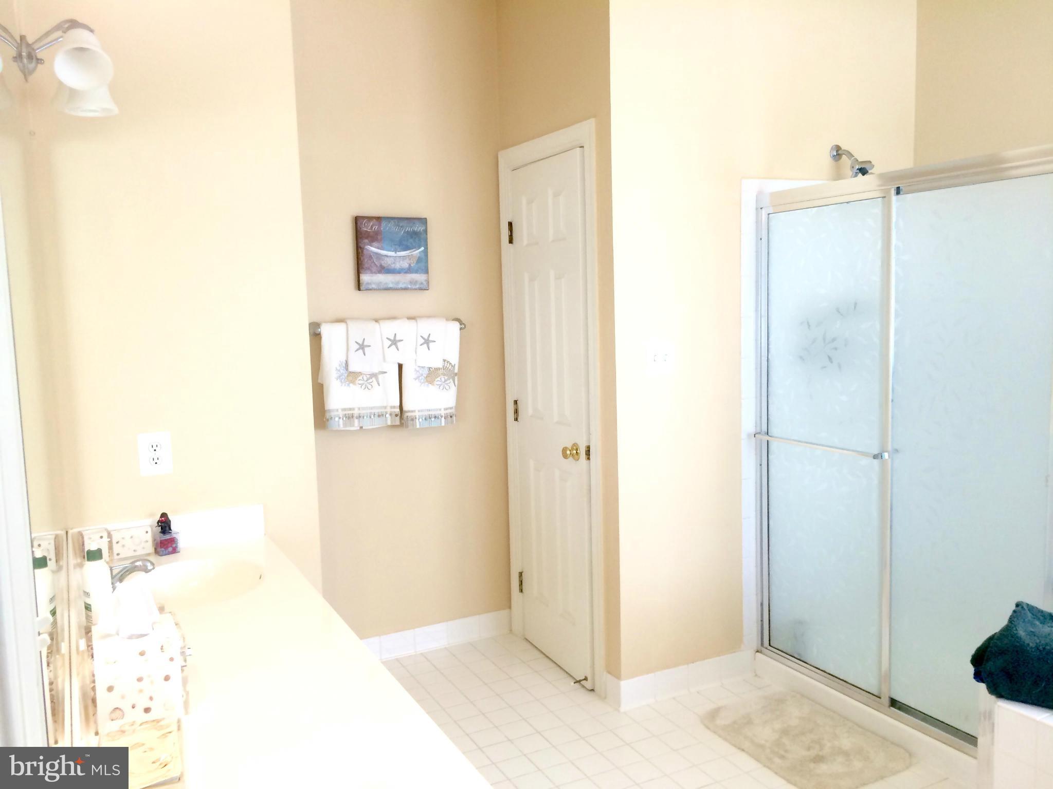 PINEY GLEN VILLAGE - Residential Lease