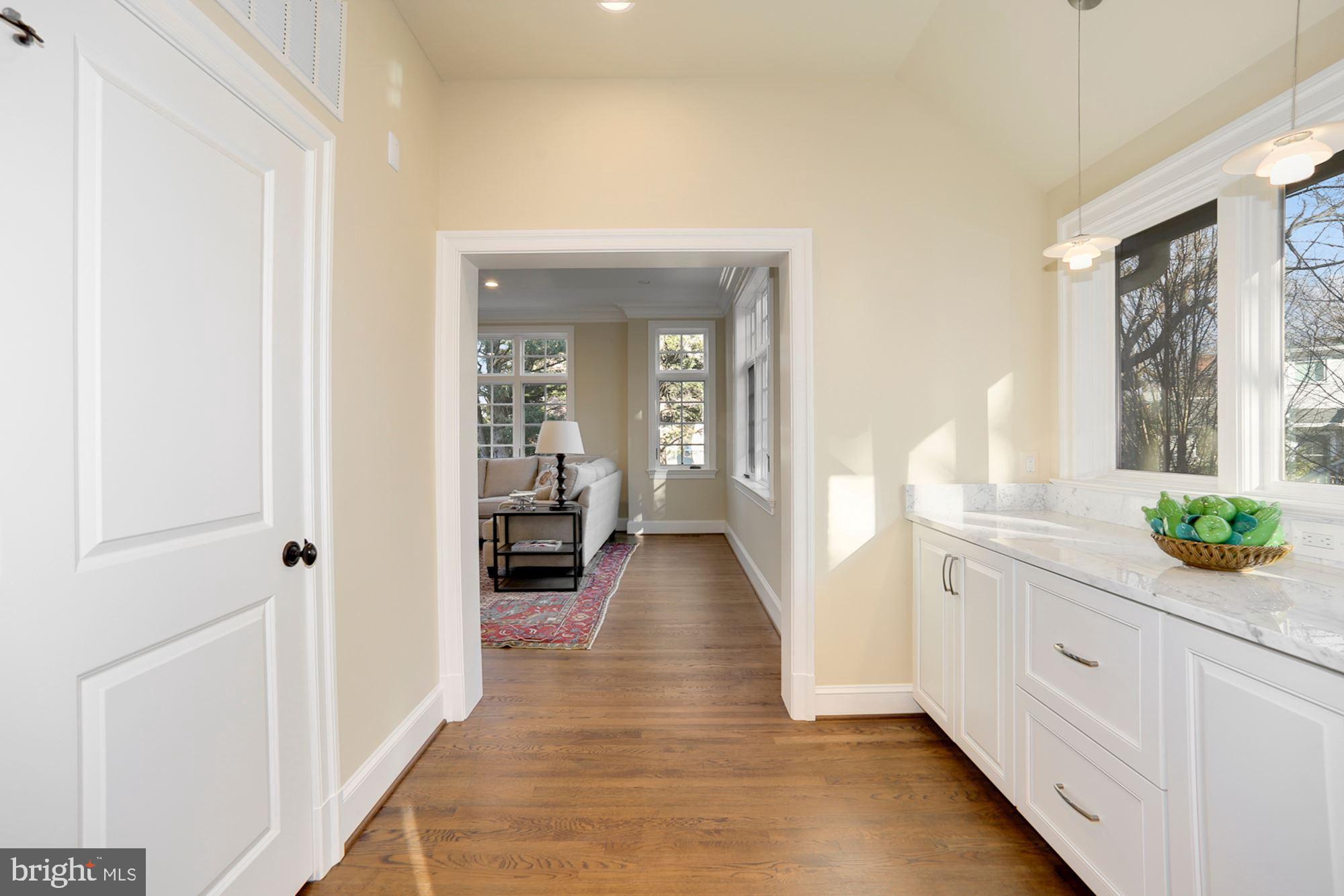 CHEVY CHASE - Residential