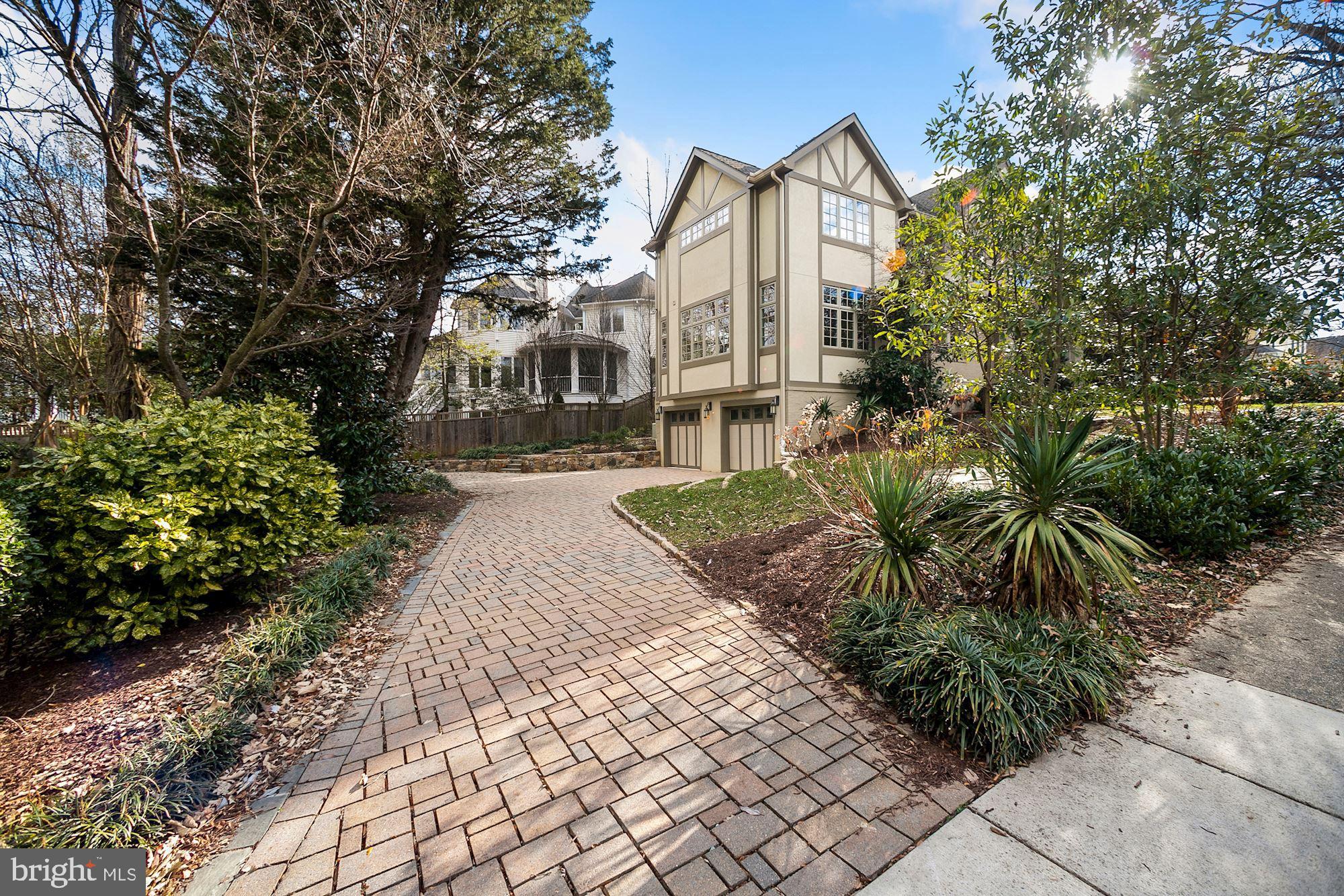 CHEVY CHASE - Residential