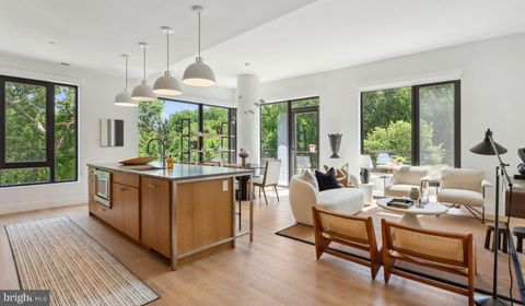 Photo of 10511 Strathmore Hall Street #1B-3B-T6, NORTH BETHESDA, MD 20852 (MLS # MDMC2211602)