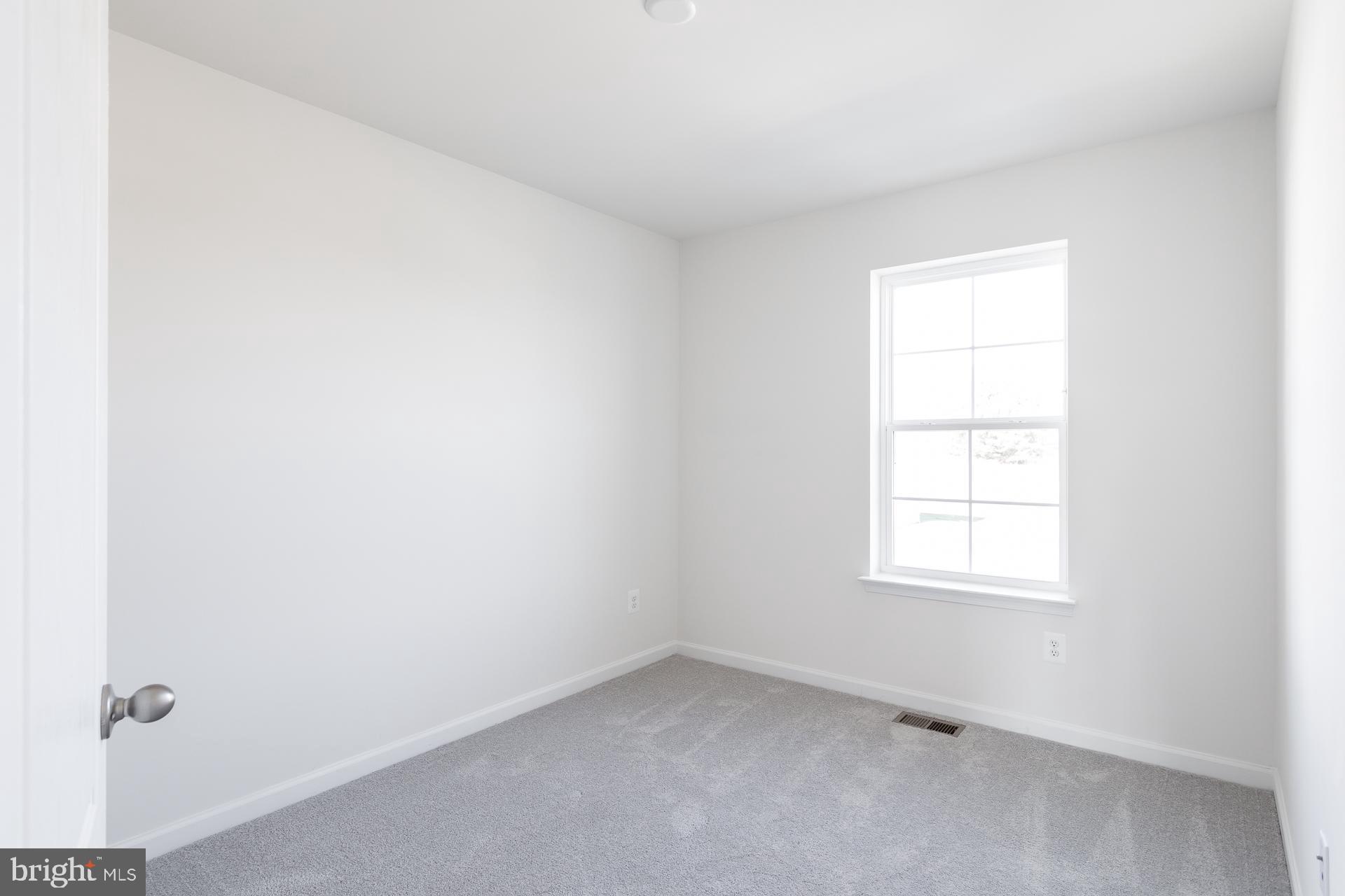 TOWNES AT TATE MANOR - Residential