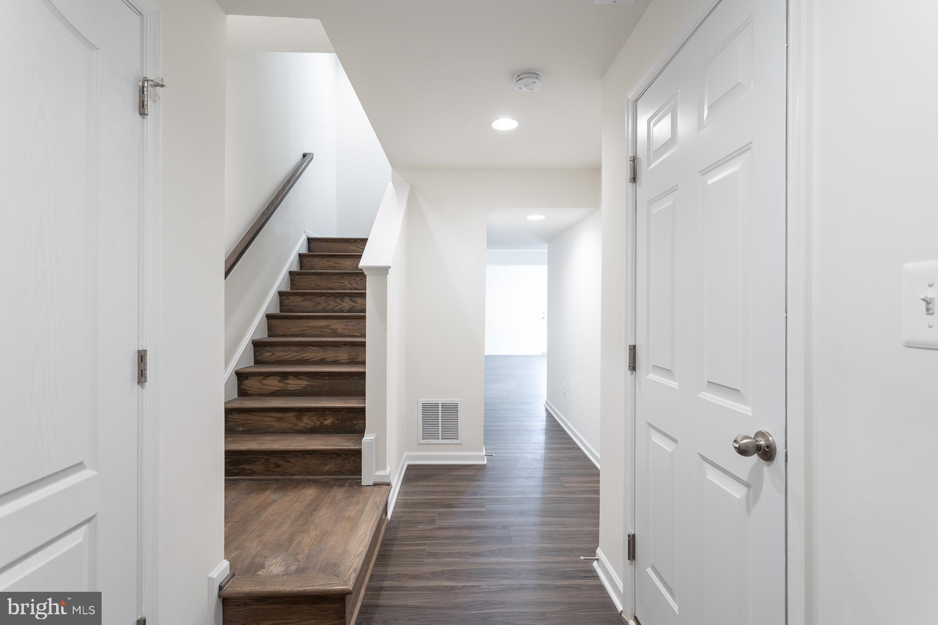 TOWNES AT TATE MANOR - Residential