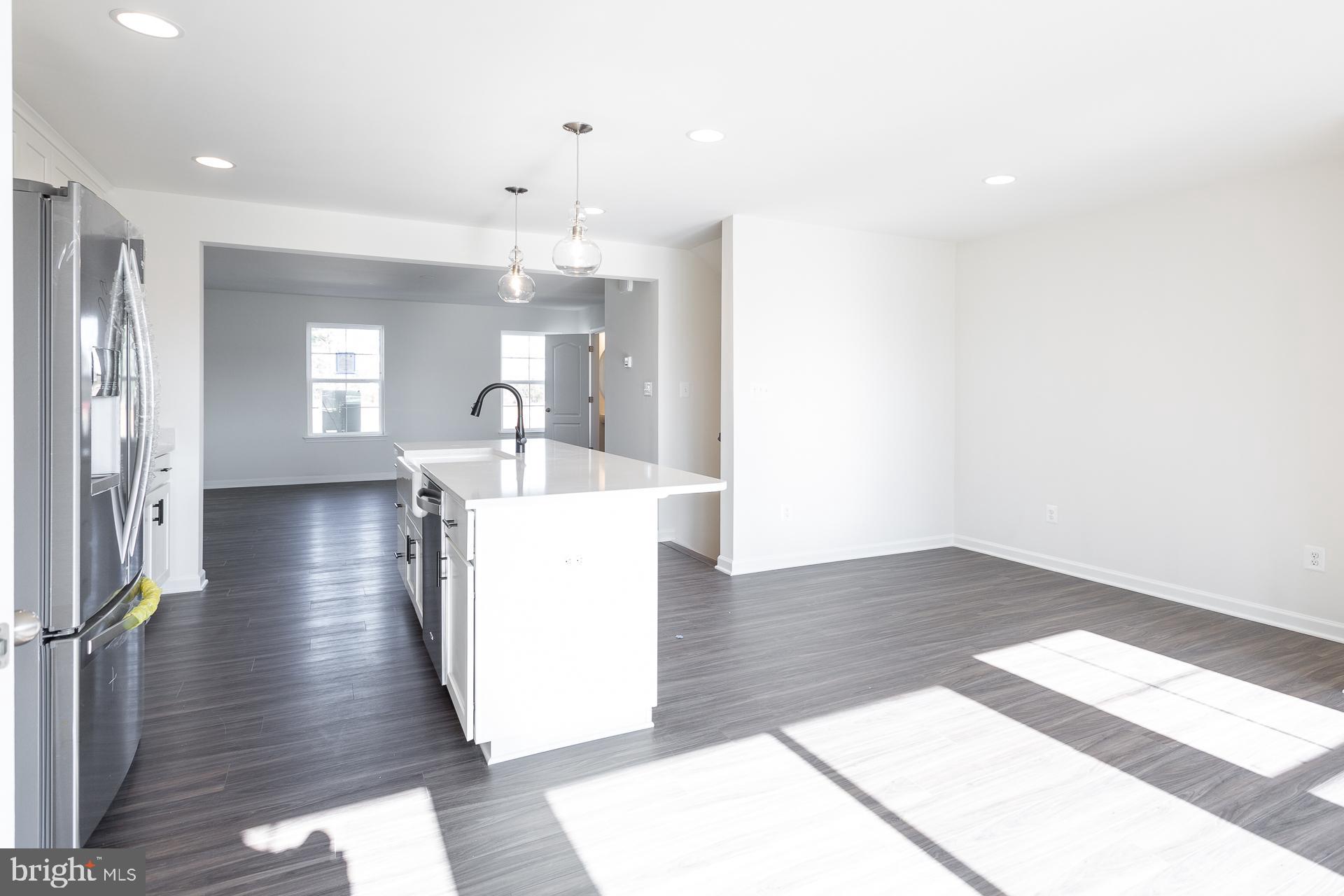 TOWNES AT TATE MANOR - Residential