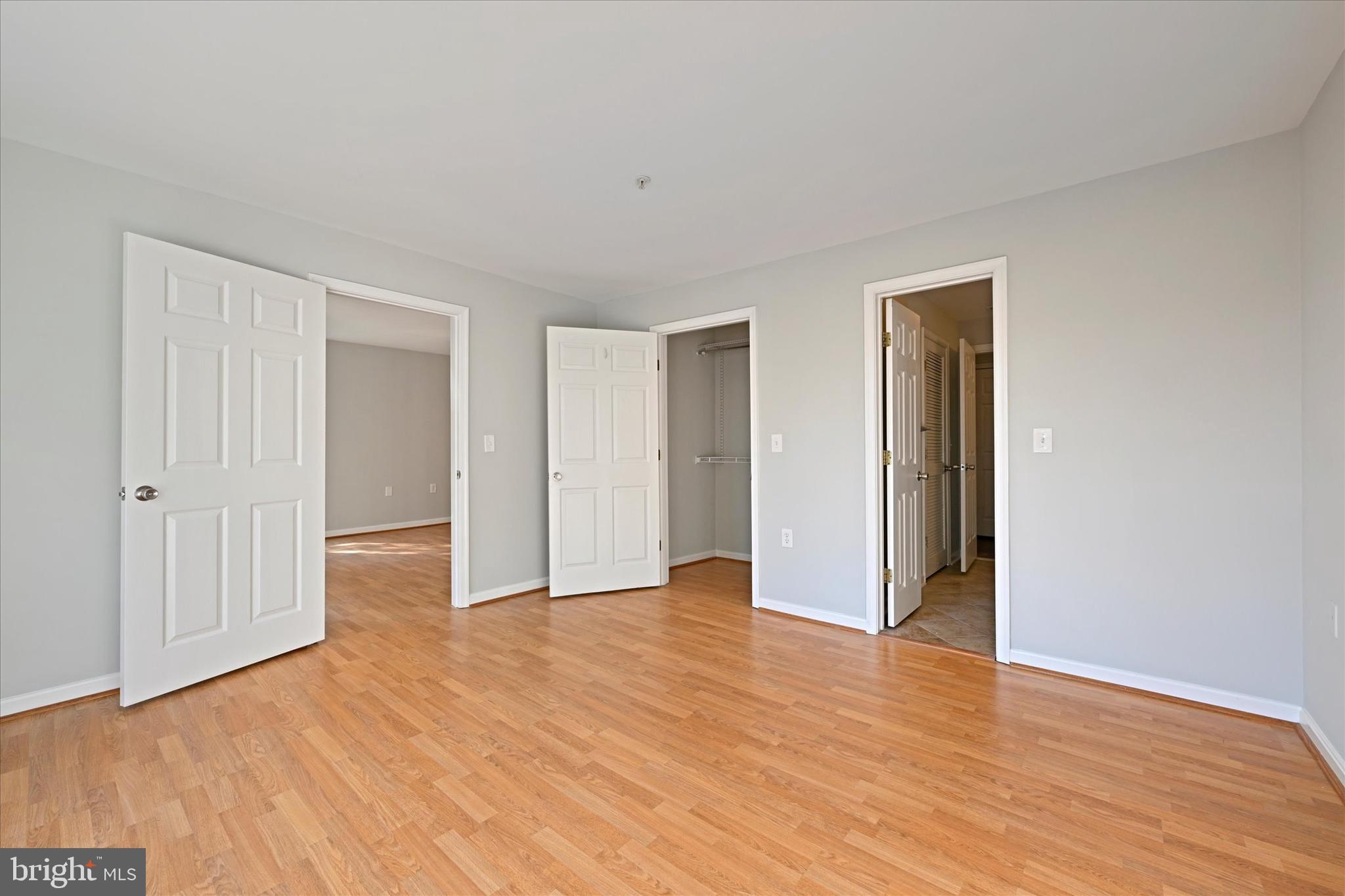 FALLS GABLE - Residential