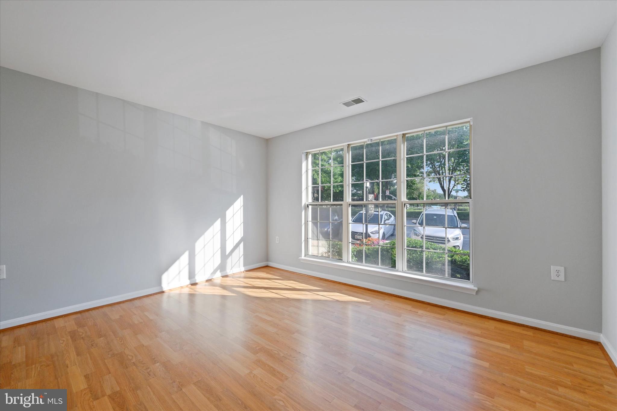 FALLS GABLE - Residential