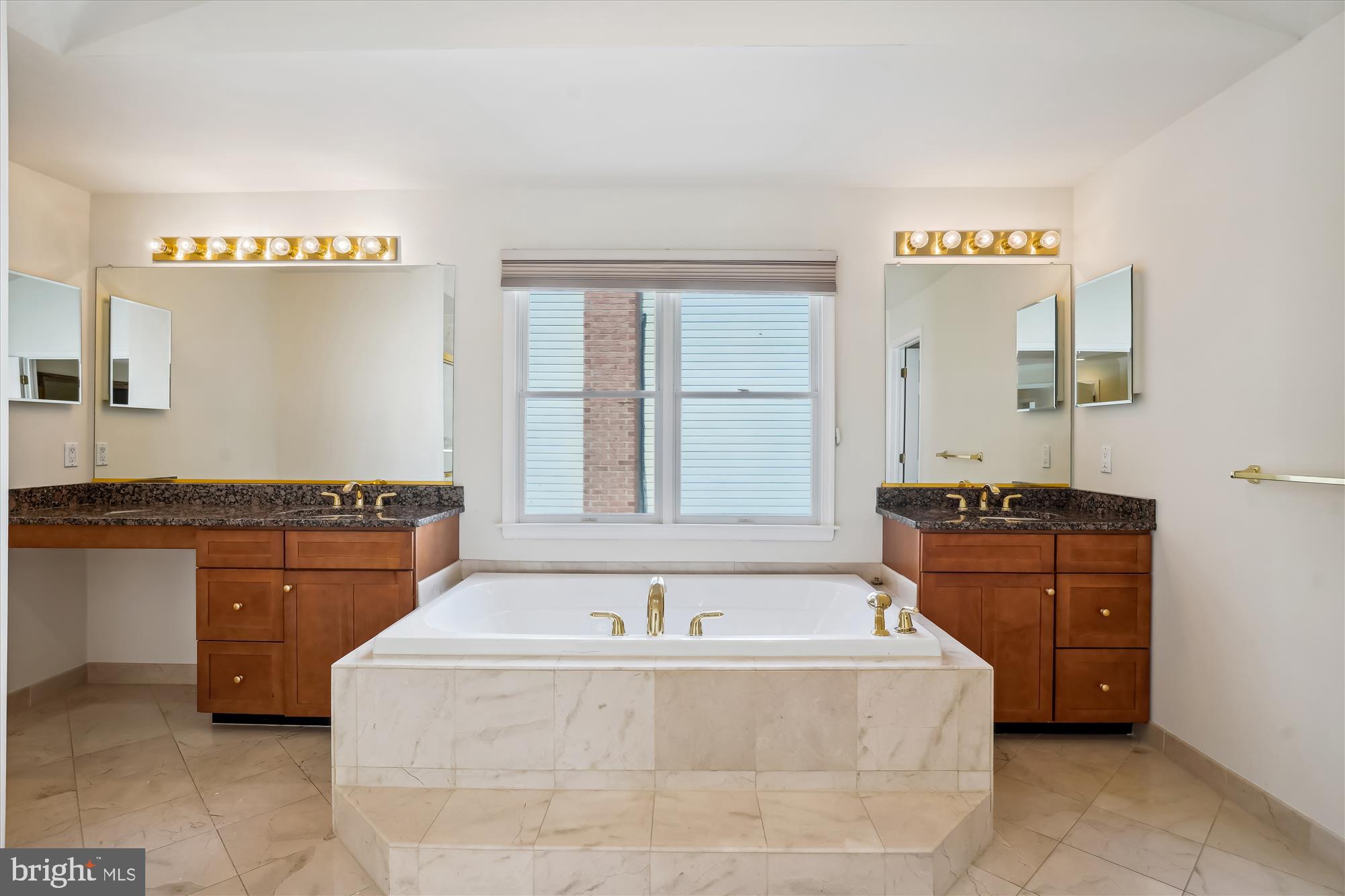 WOODLANDS - Residential