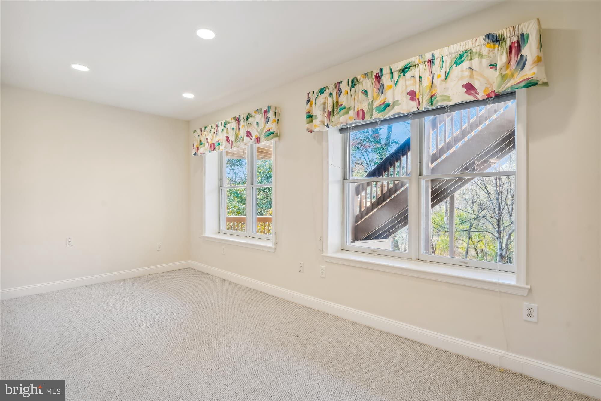 WOODLANDS - Residential