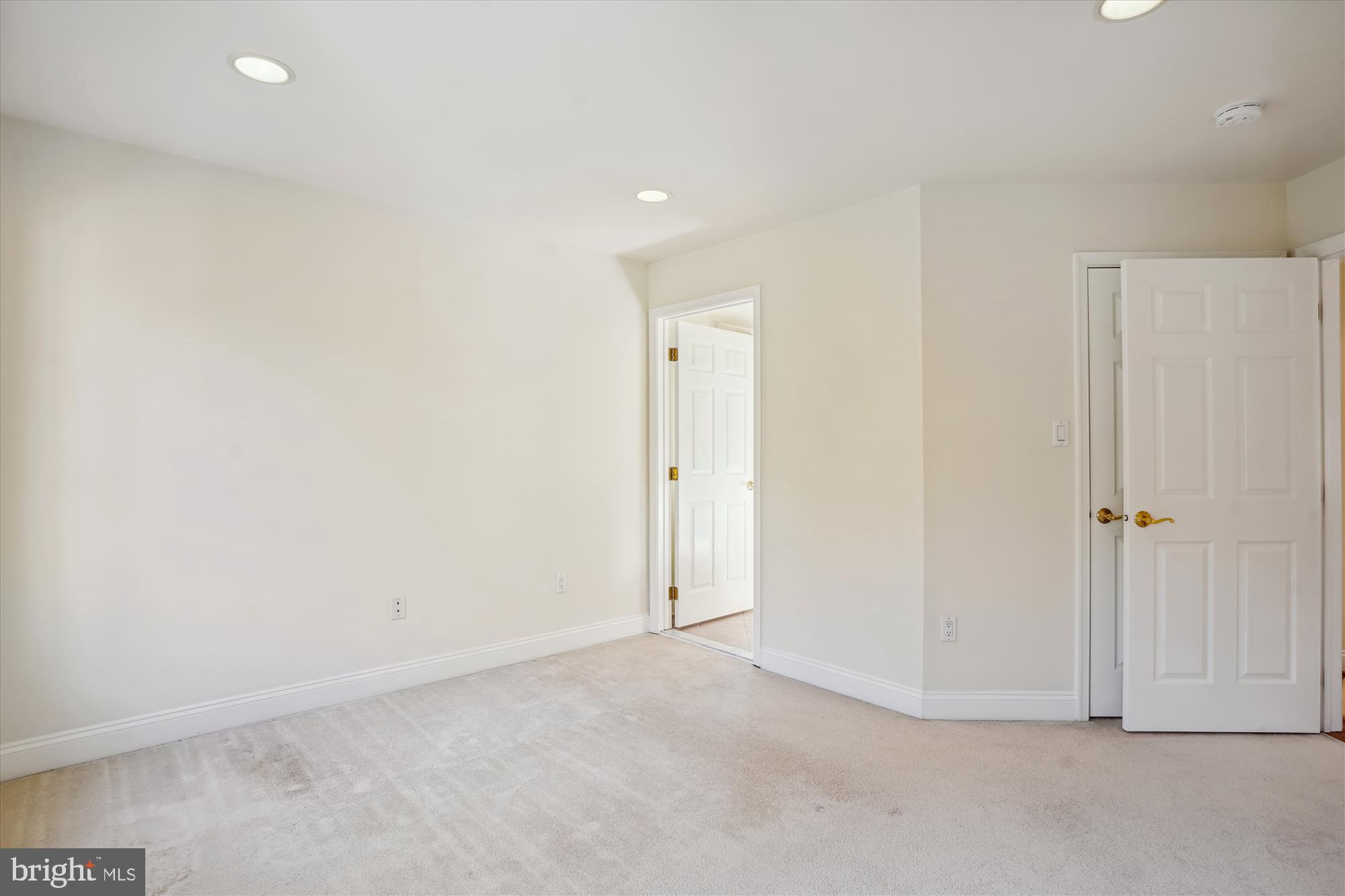 WOODLANDS - Residential