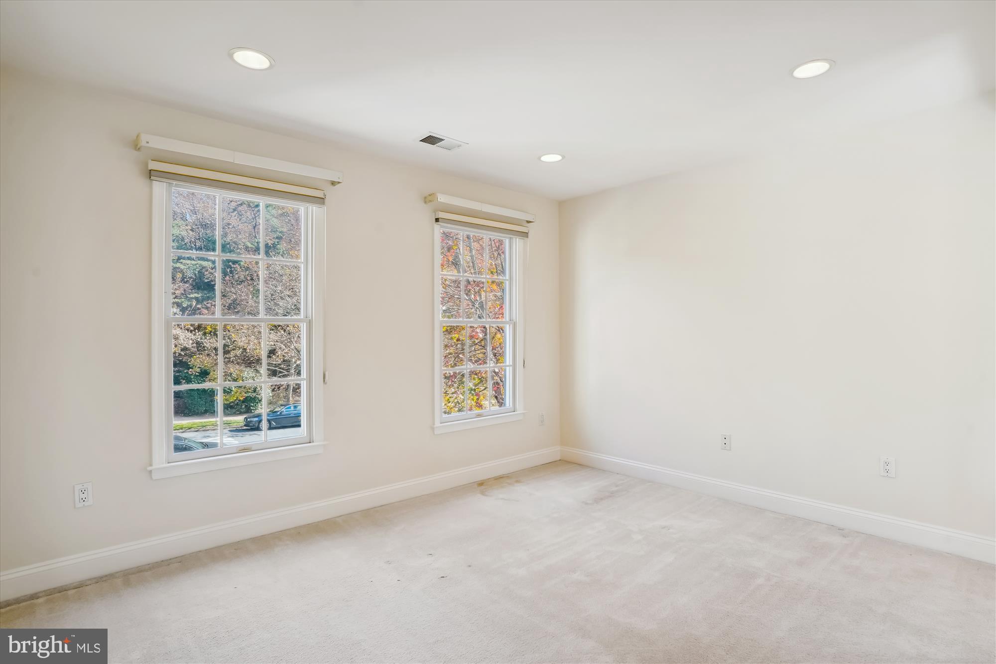 WOODLANDS - Residential