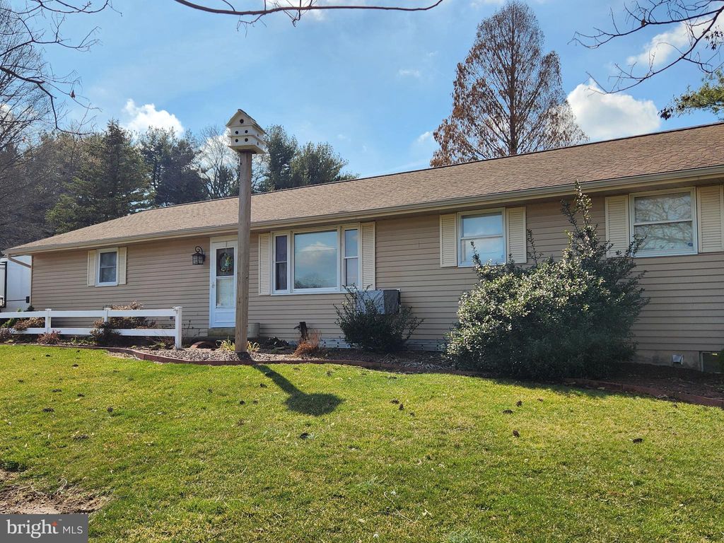 Photo of 490 Milton Grove Road S, Elizabethtown, PA 17022 (MLS # PALA2048808)