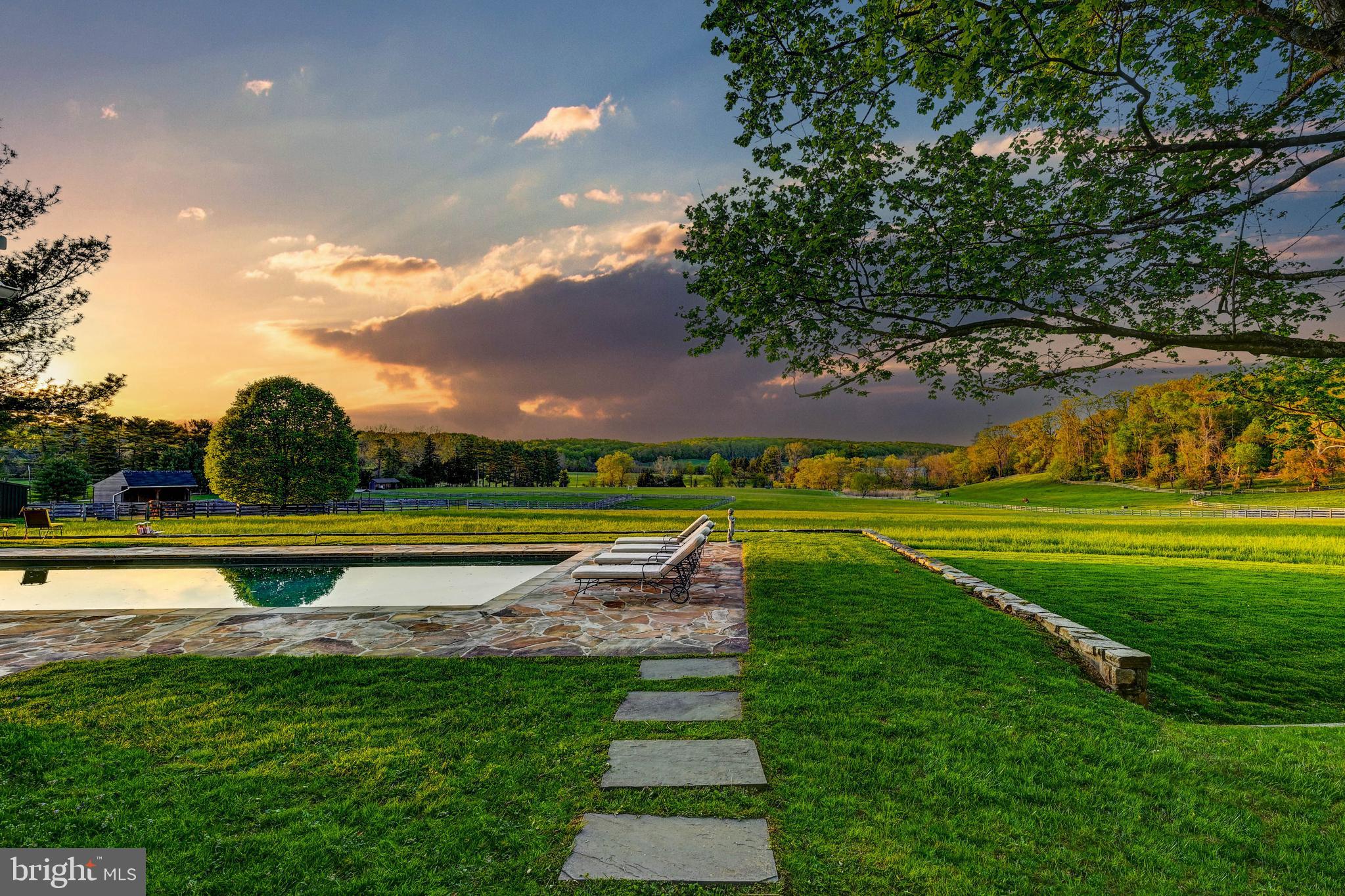 WORTHINGTON VALLEY - Residential