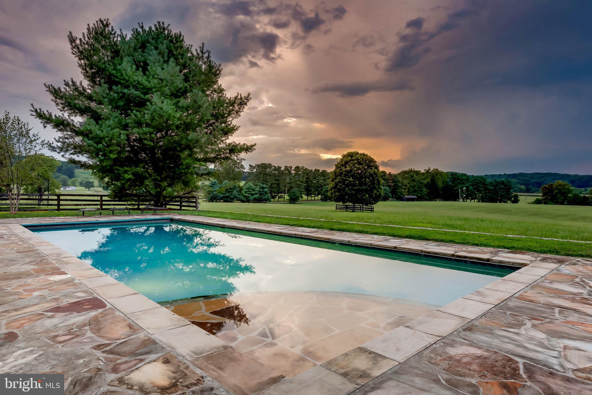 WORTHINGTON VALLEY - Residential