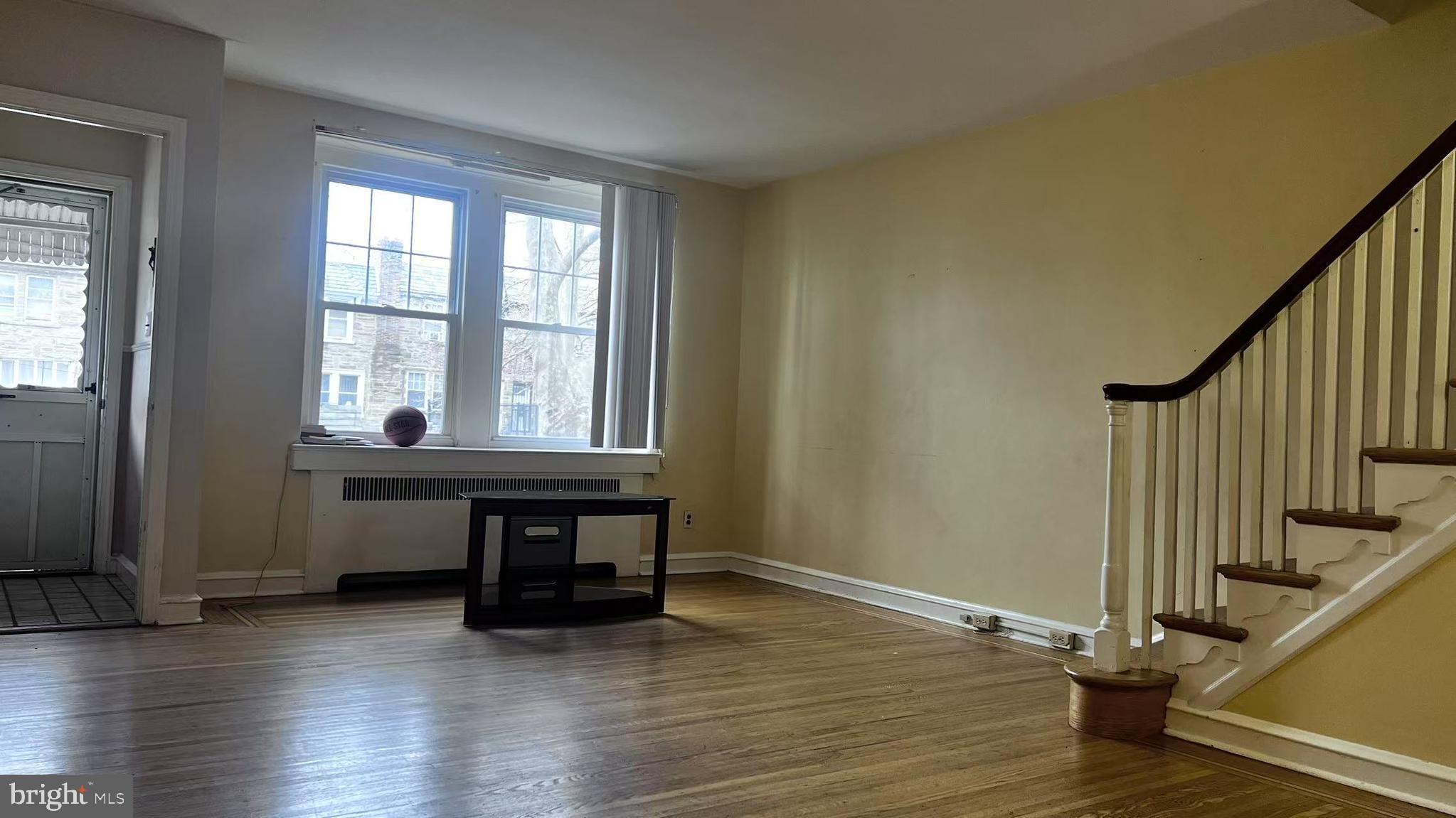 Welcome to this well-maintained townhouse located at 3351 Longshore Ave is a great choice for both living and investment.
First floor offers a large living room and traditional kitchen, great for hosting family and friends and a half bath for convenience. Upstairs you will find 3 large bedrooms and 1 full bathroom, carpeting throughout the second floor. In the basement, we have a new vinyl flooring and a full bathroom.
come see it today!
