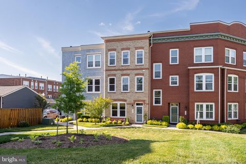 Photo of 8924 Center Street, MANASSAS, VA 20110 (MLS # VAMN2010960)