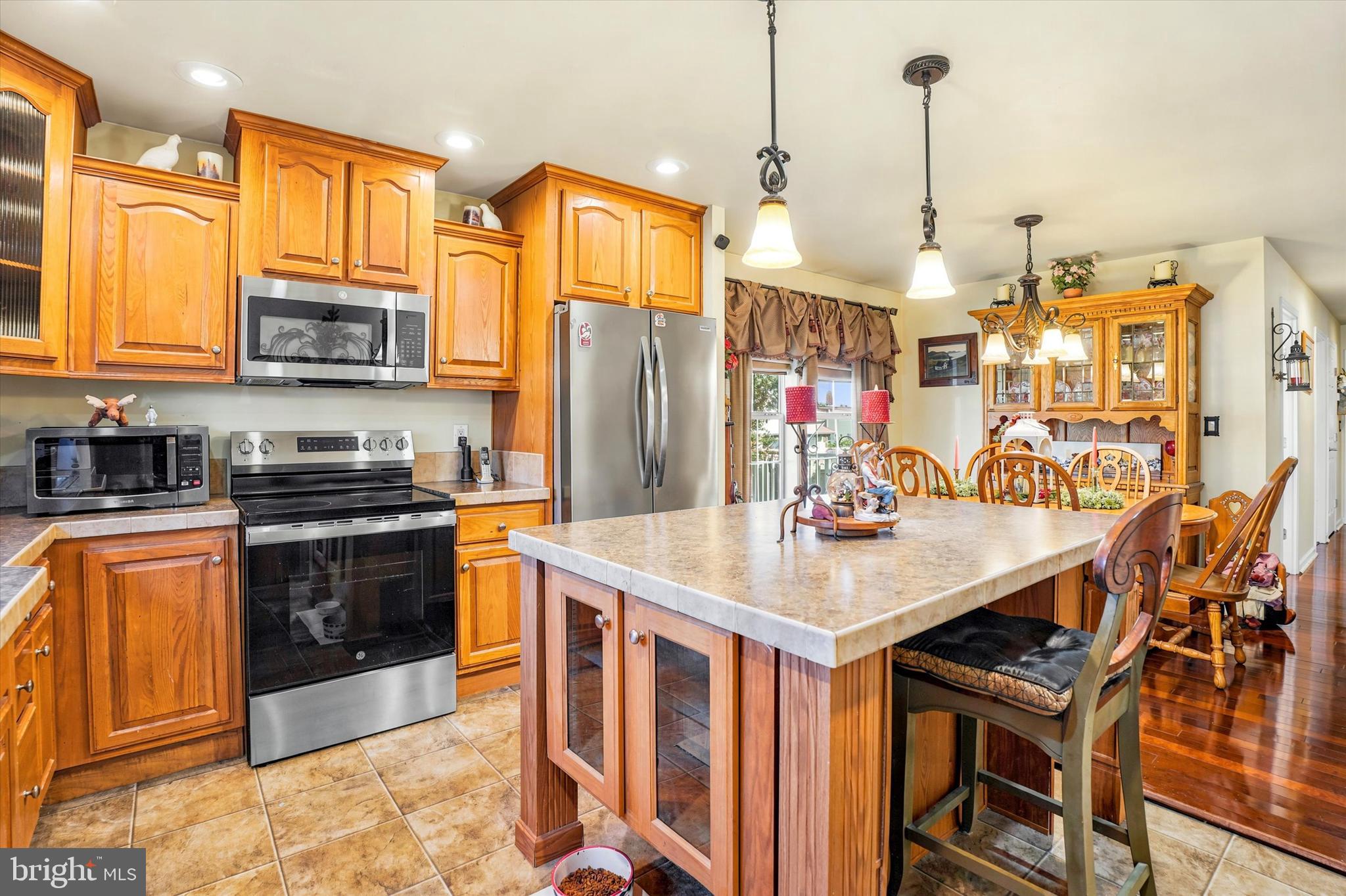 308 MEADOW COURT