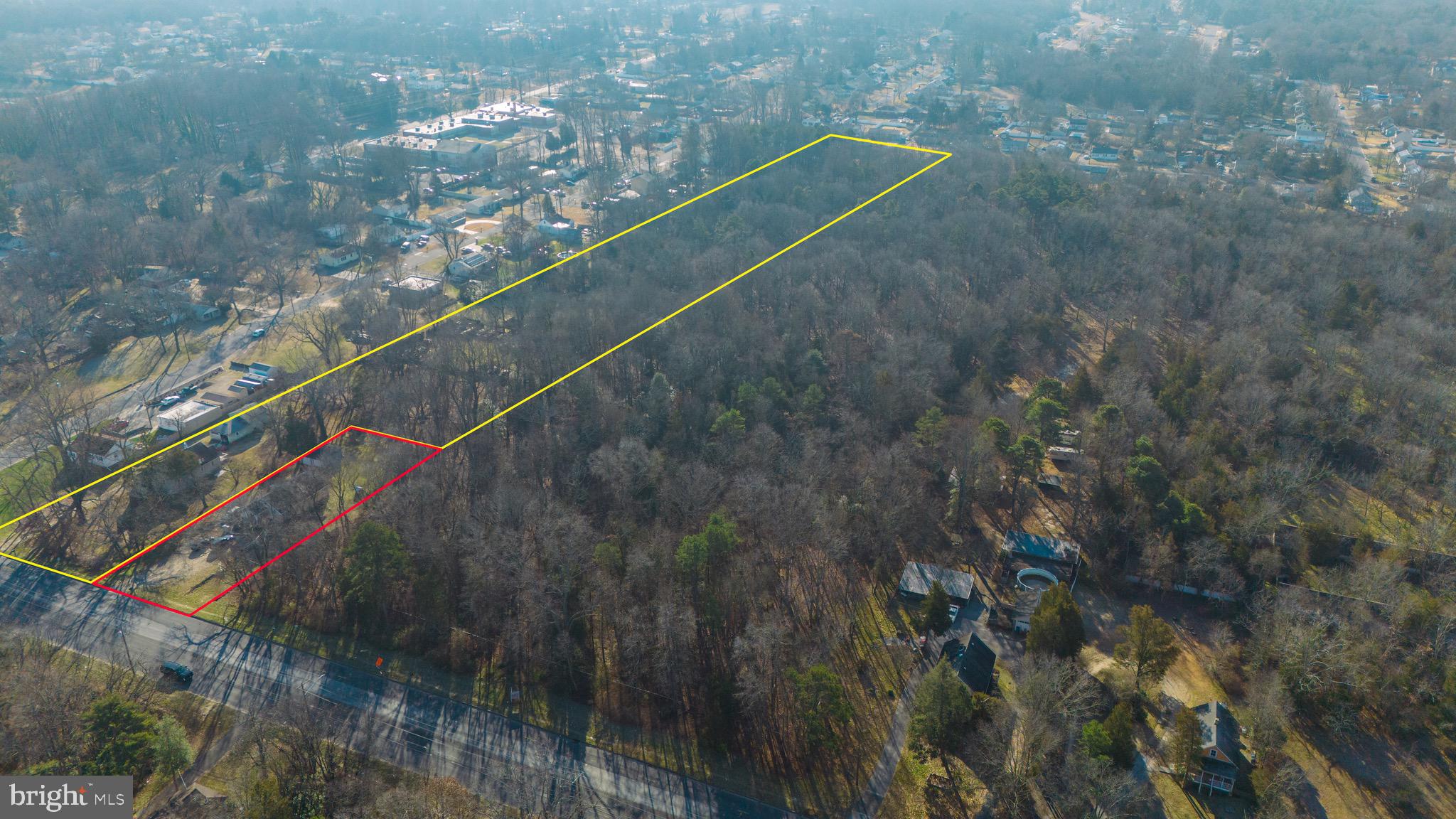 1535 W LANDIS AVENUE