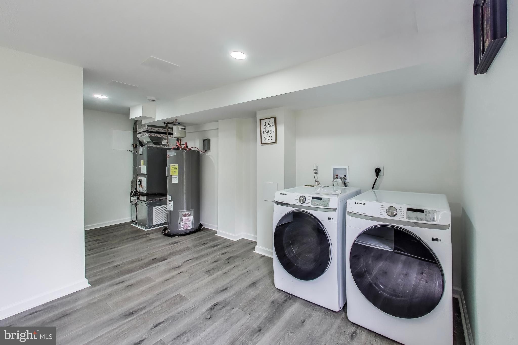 MAPLEWOOD - Residential Lease