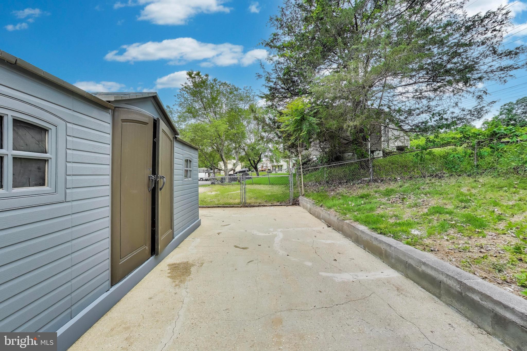 MAPLEWOOD - Residential Lease